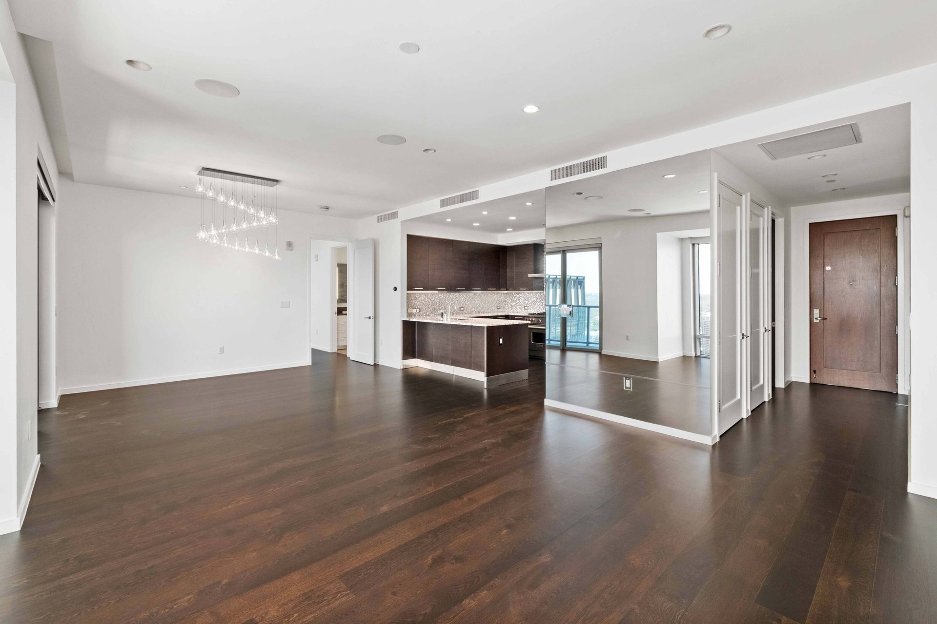 200 Congress Ave #37A