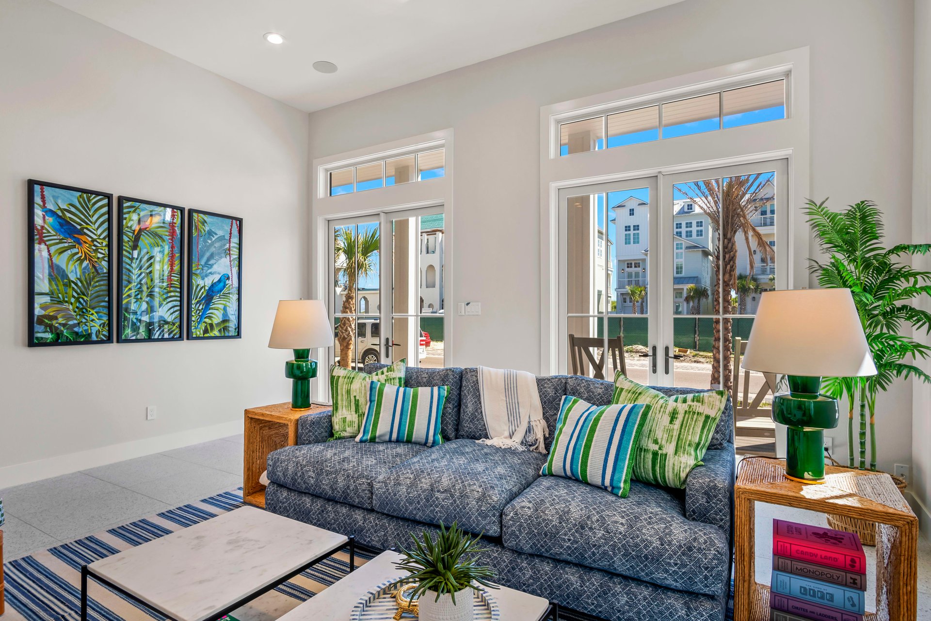 Coastline Drive, 4 Beds 4 Baths