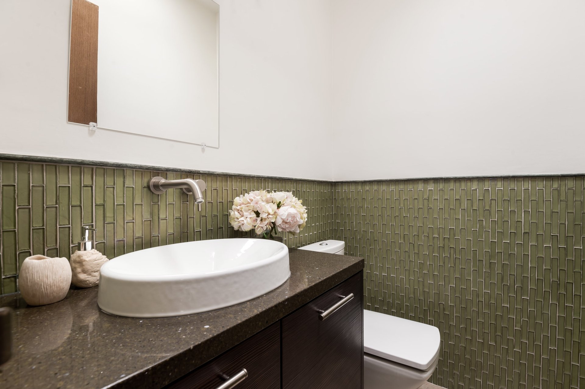 155 S Elm Dr # 302