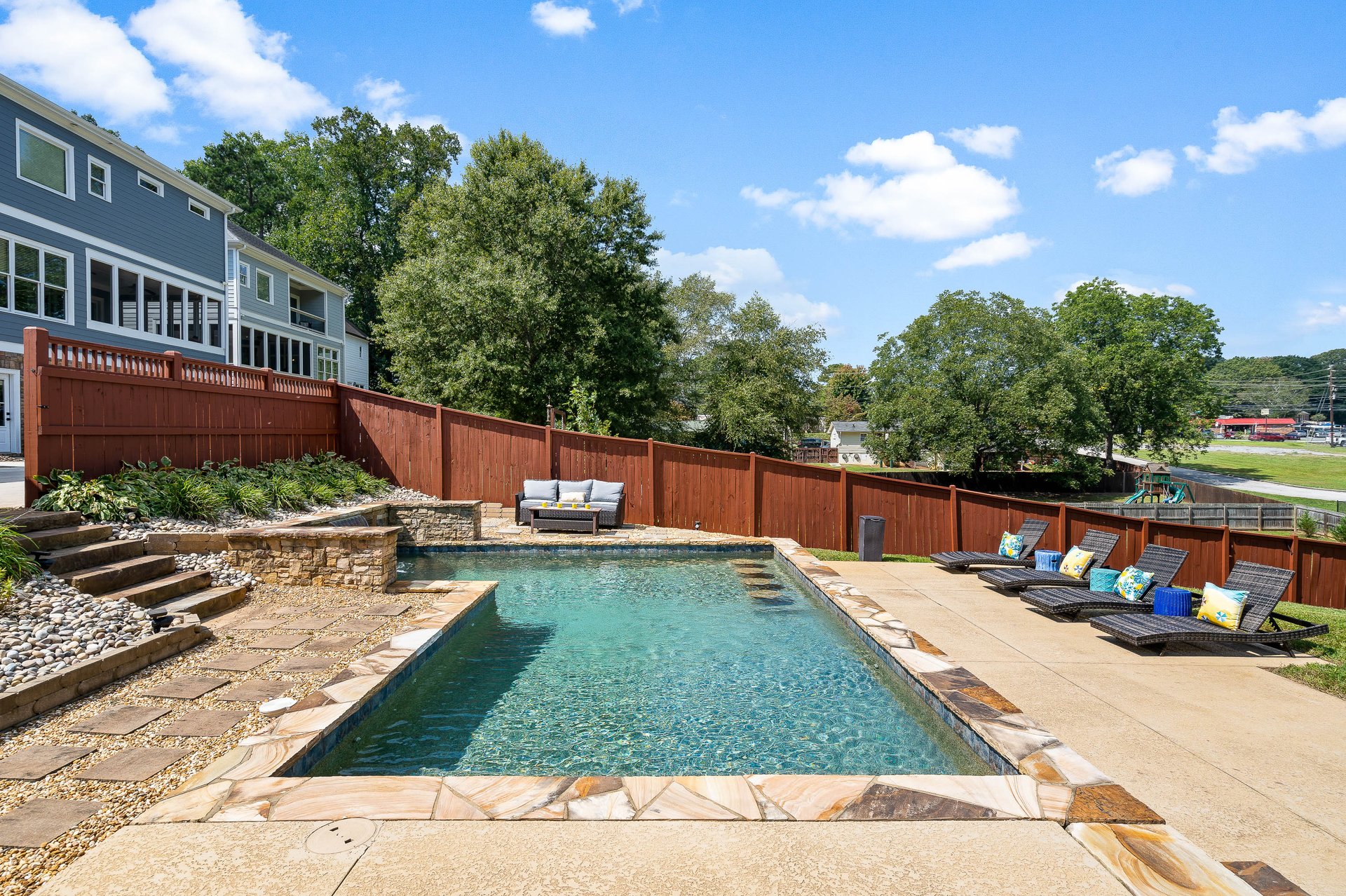3574 S Sherwood Rd SE, Smyrna, GA 30082