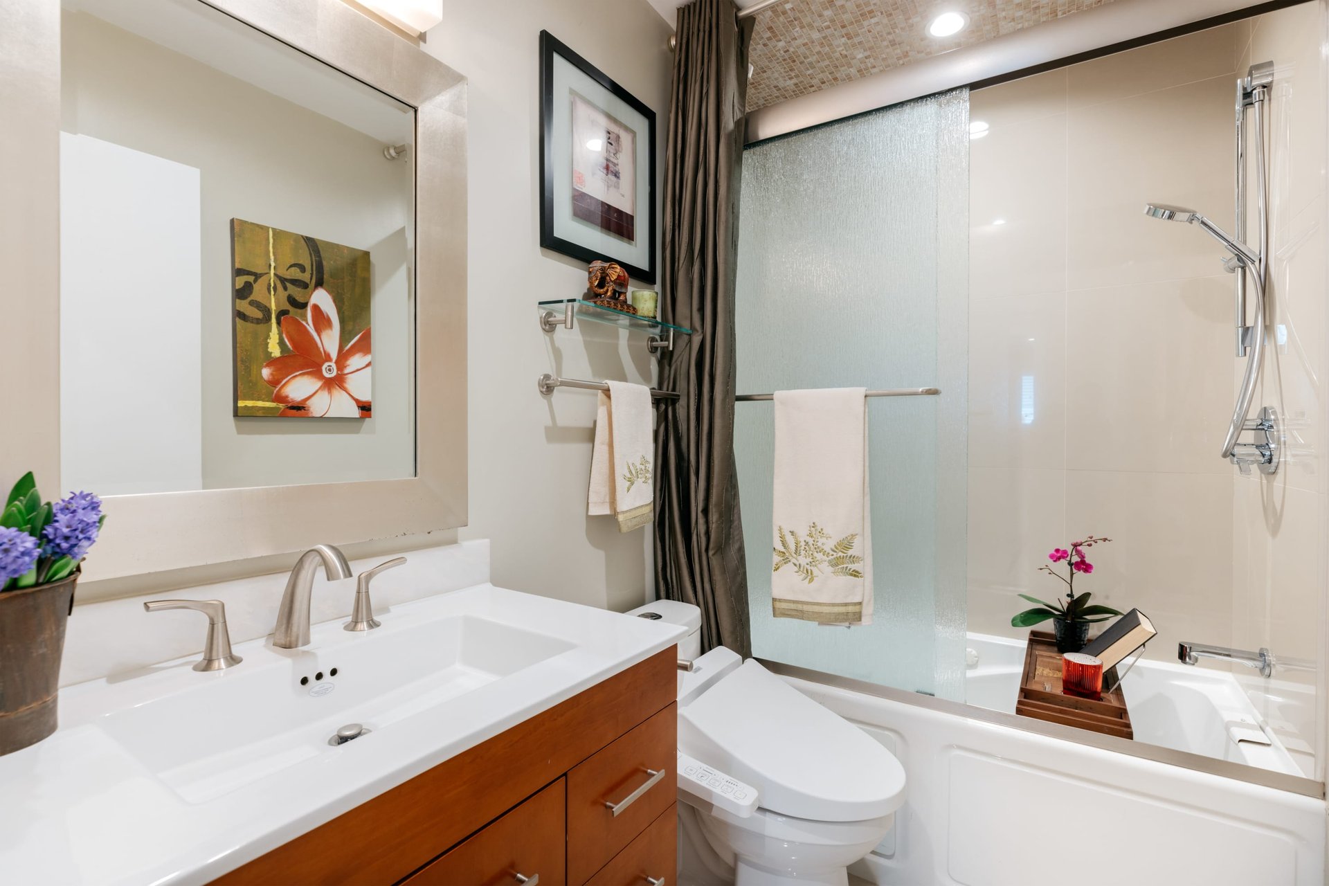 Rare Corner Unit at The Wilshire Barrington