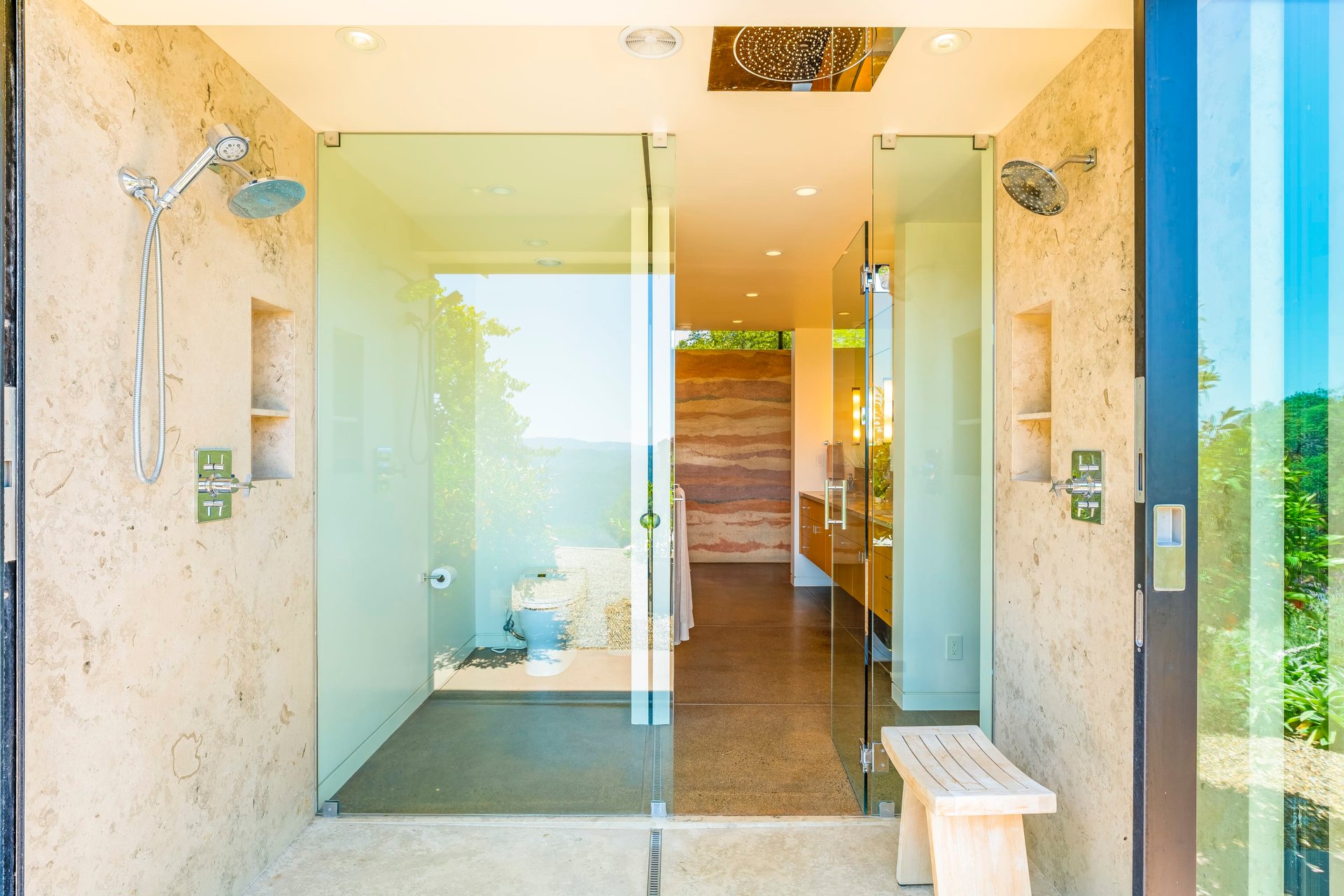 Modern Anderson Valley Enclave