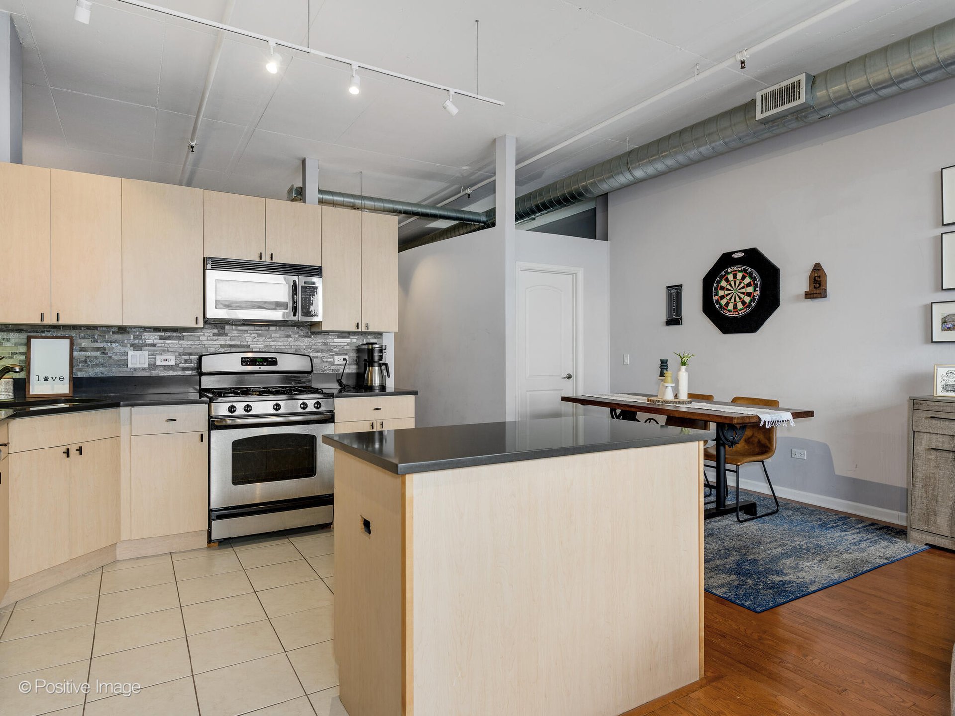 1301 W Madison St (No. 602)