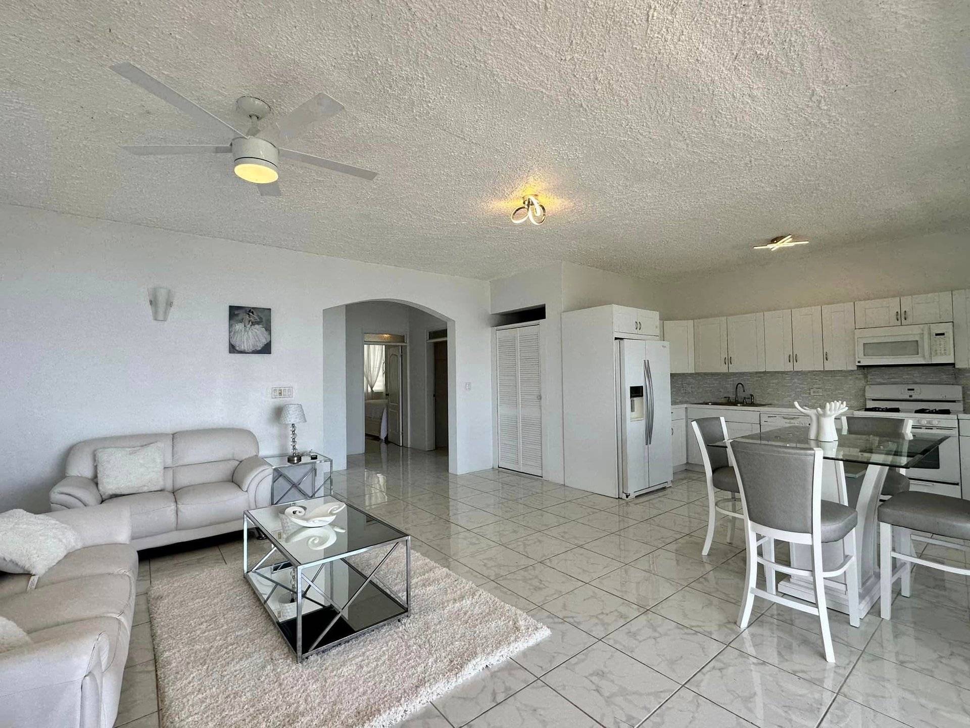 823 Harrigan Estate 2 Bedroom Apartment