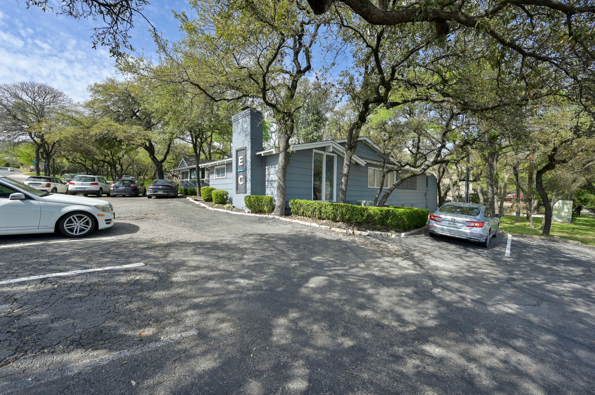3400 and 3402 Northland Drive