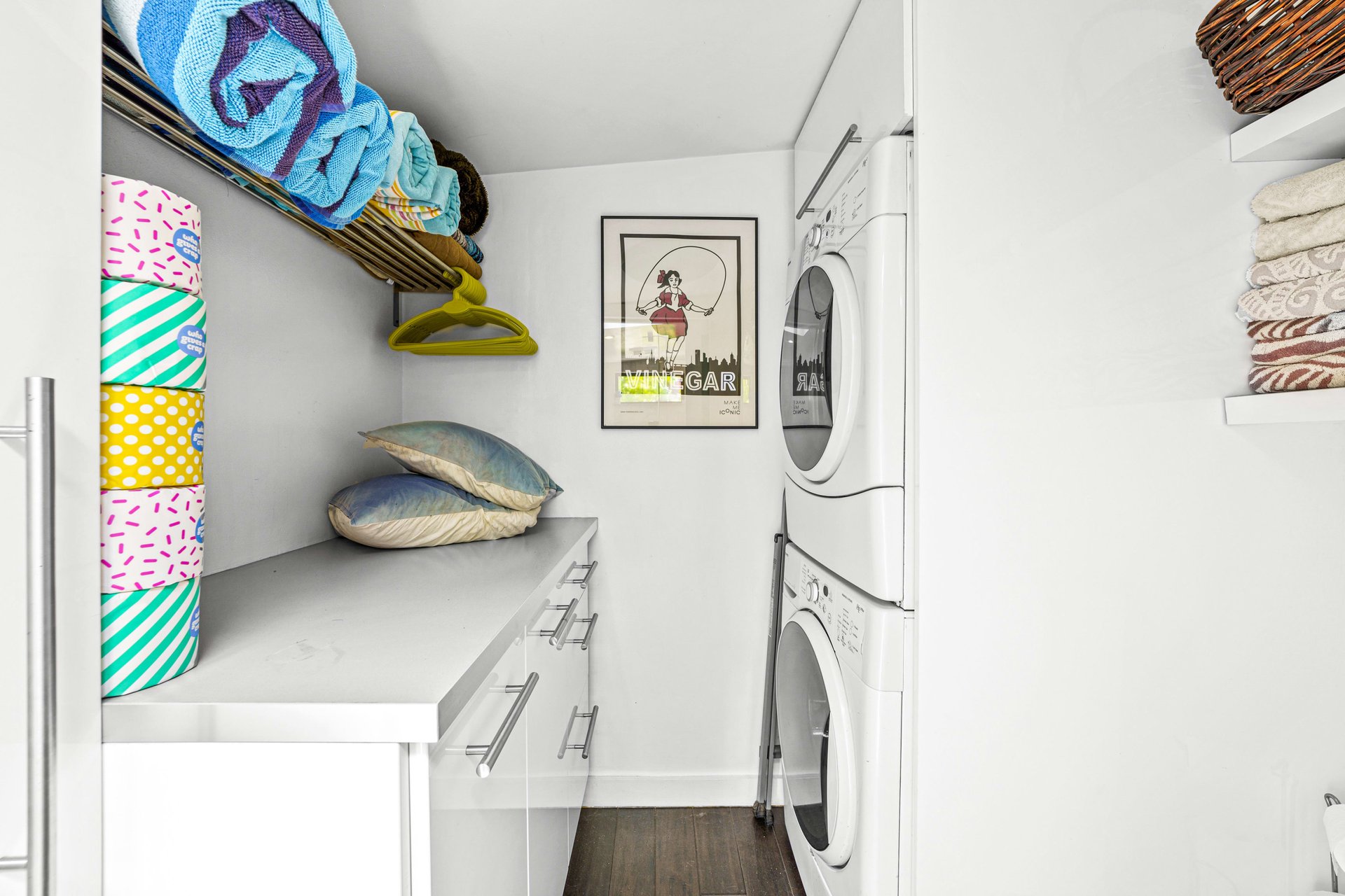 2802 Angus St, Silverlake