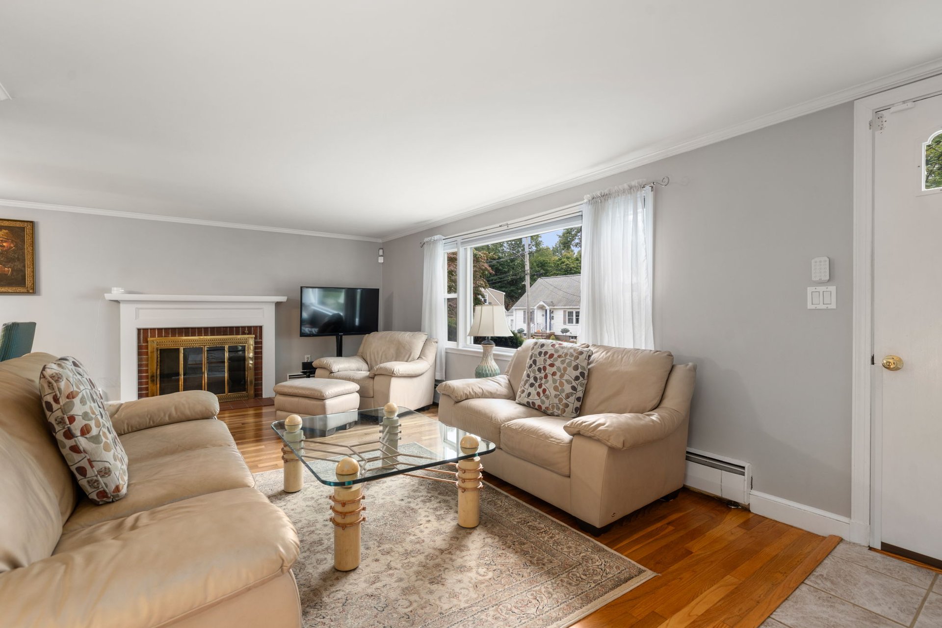 144 Plymouth Ave