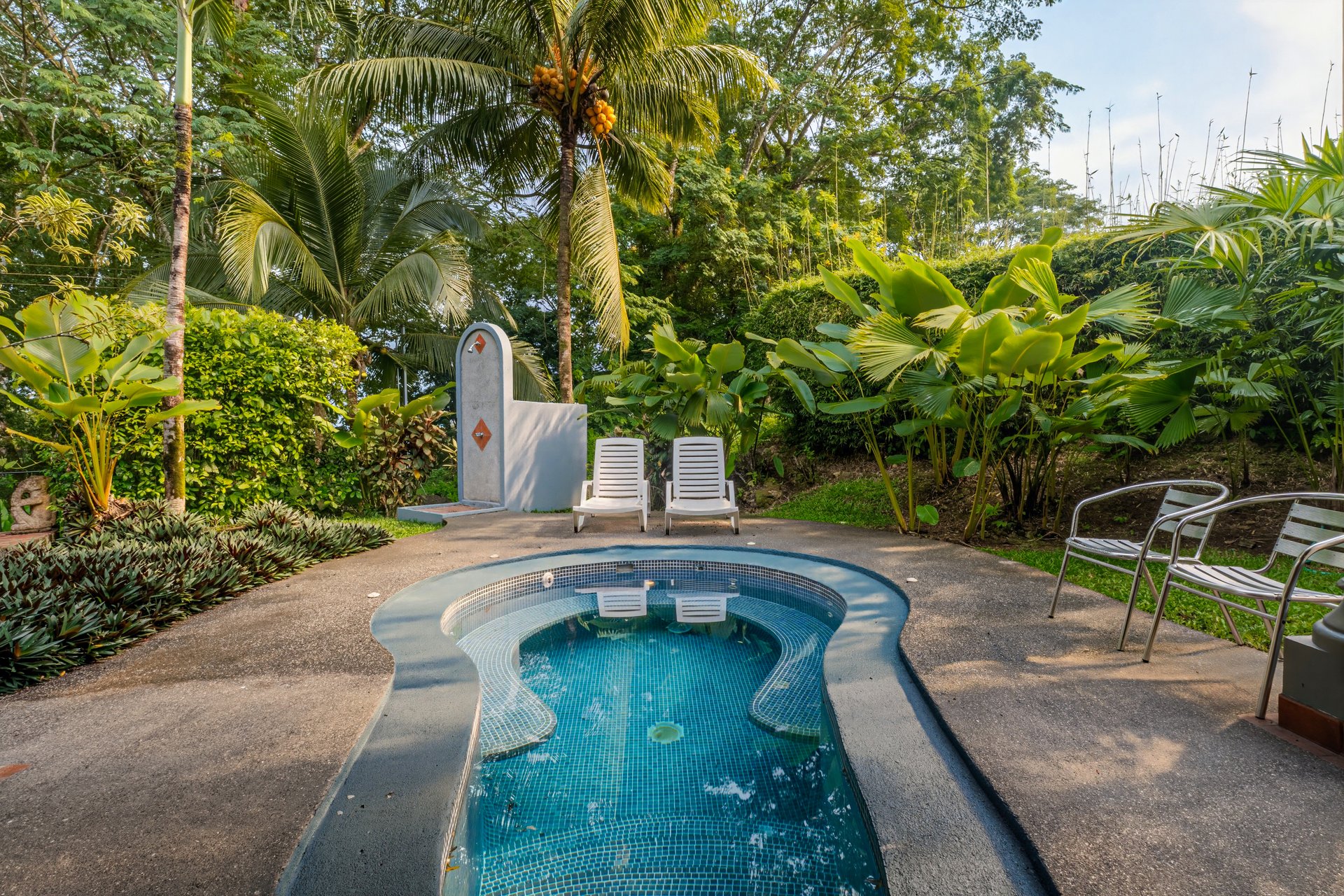 Ojochal Tropical Retreat | 4 Ensuite Bedrooms, Pool & Outdoor Living