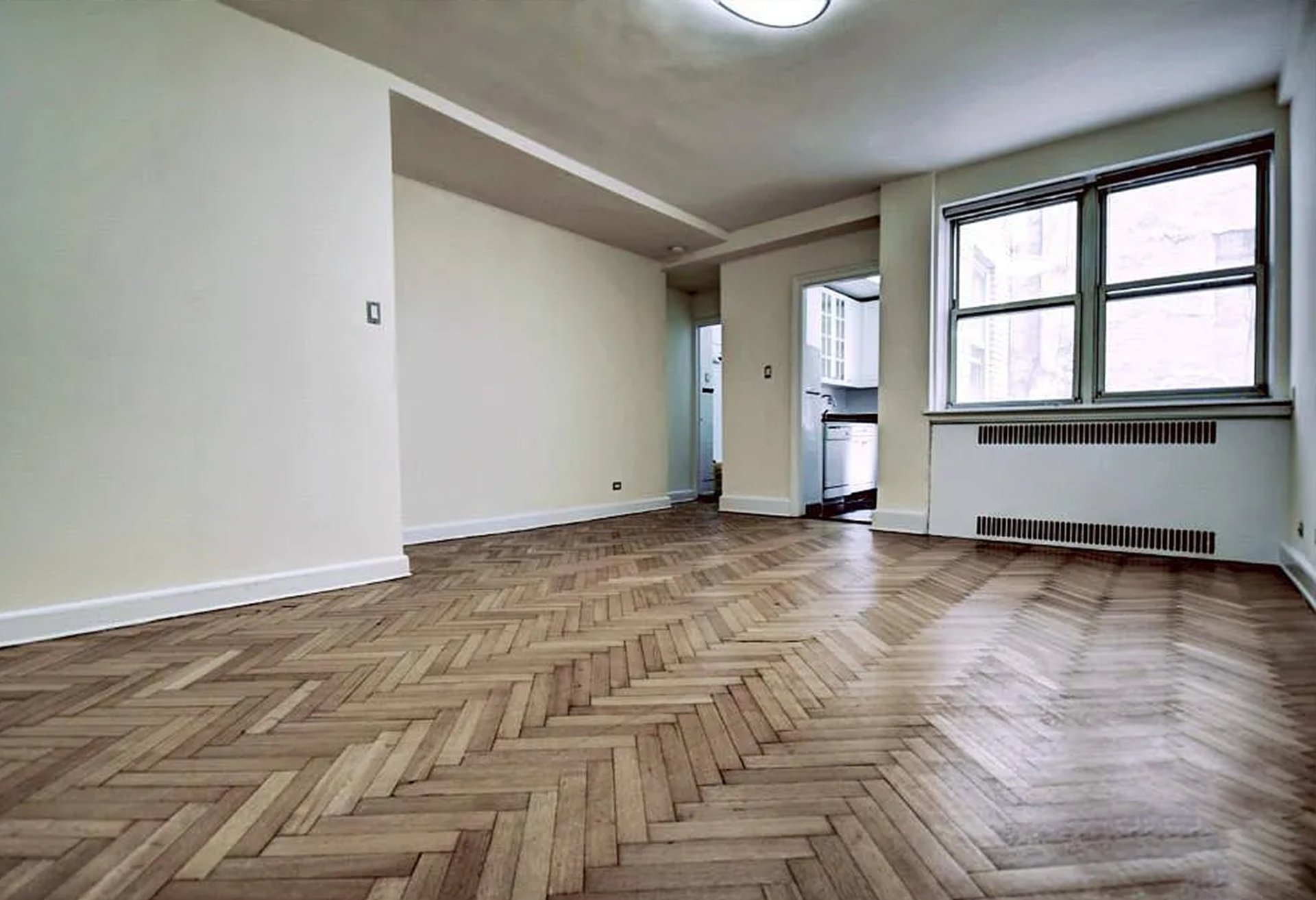 10 W 74th St APT 1I