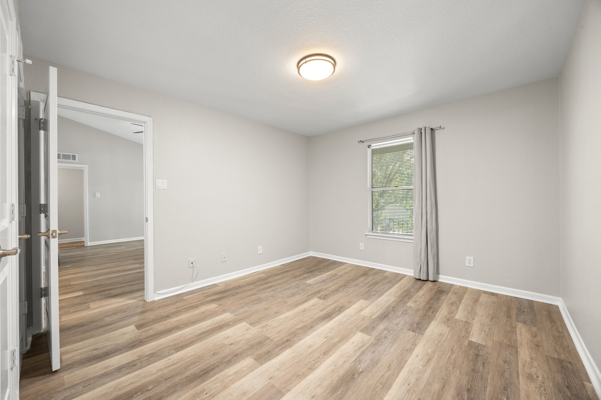 A Top-Floor Retreat in the Heart of 78704 | Two Suites + Fireplace