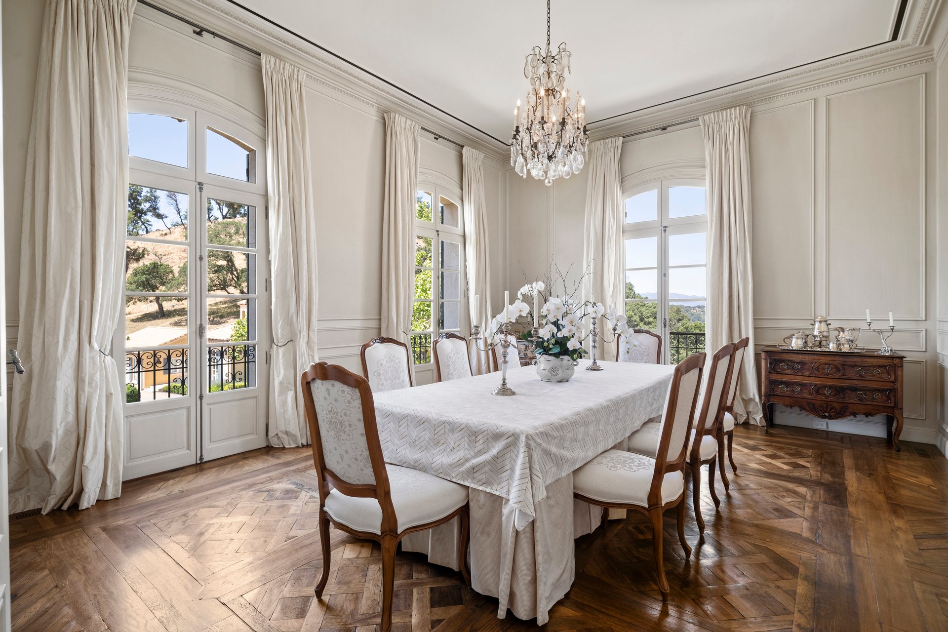 4 Winds Estate
