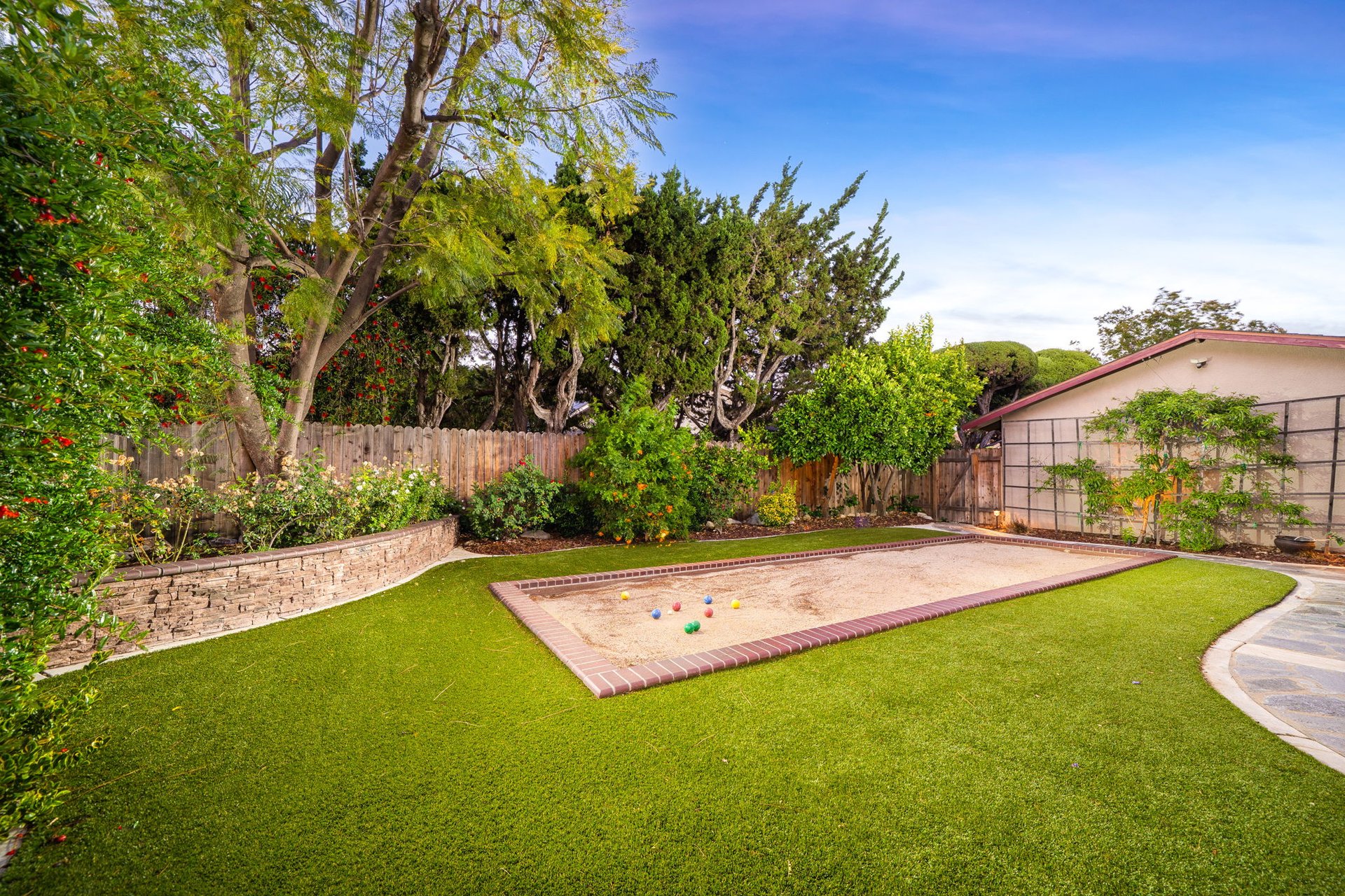 2309 Perry Court