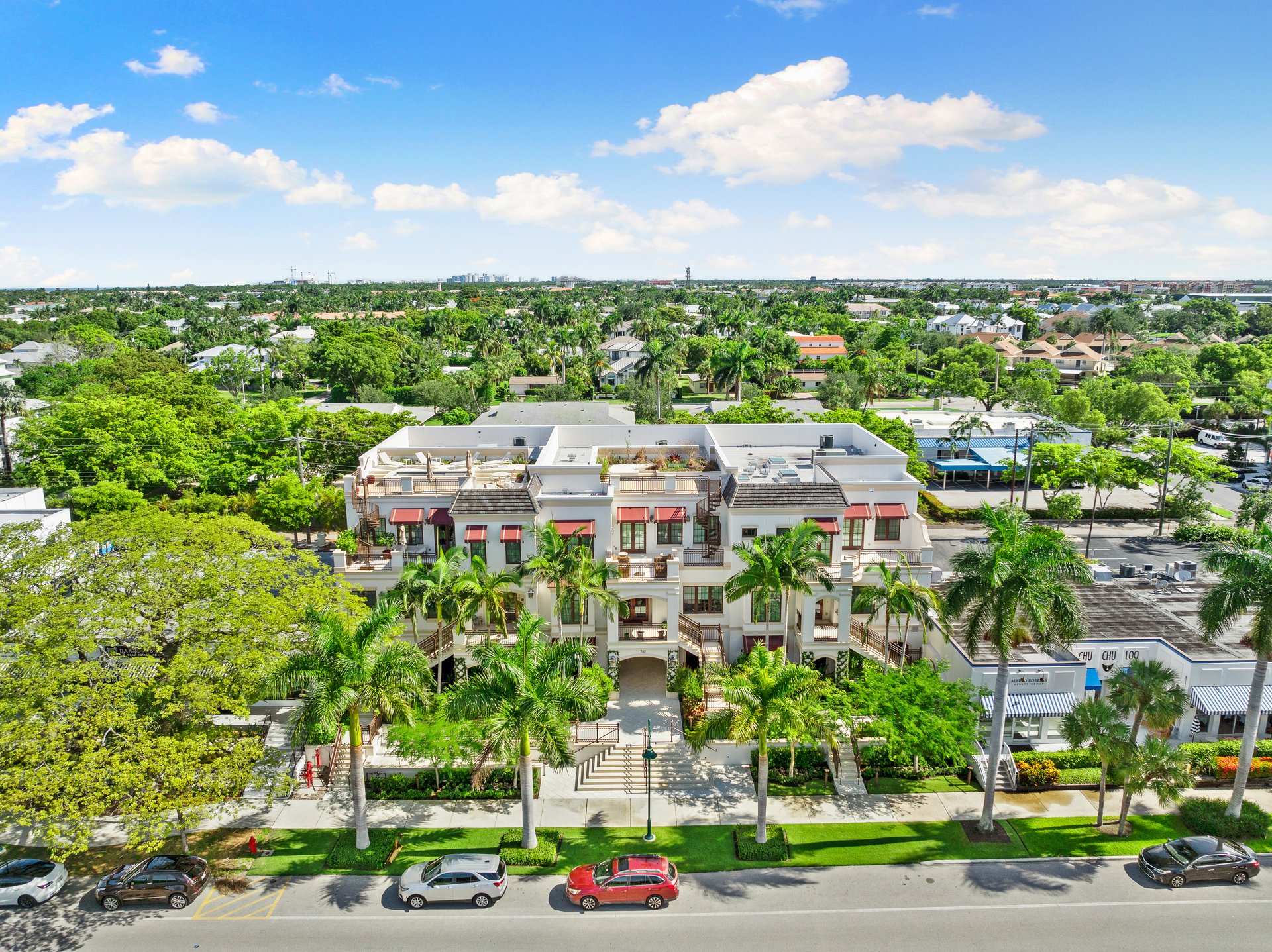 OLDE NAPLES