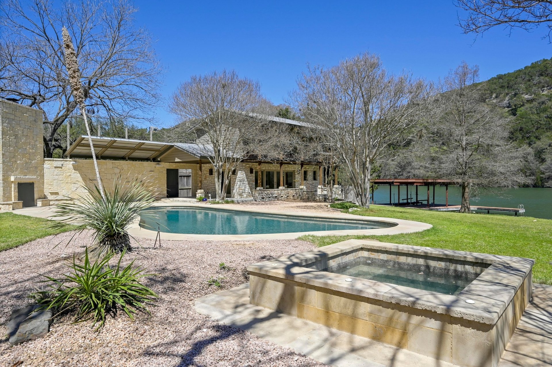2908 Oestrick Lane 