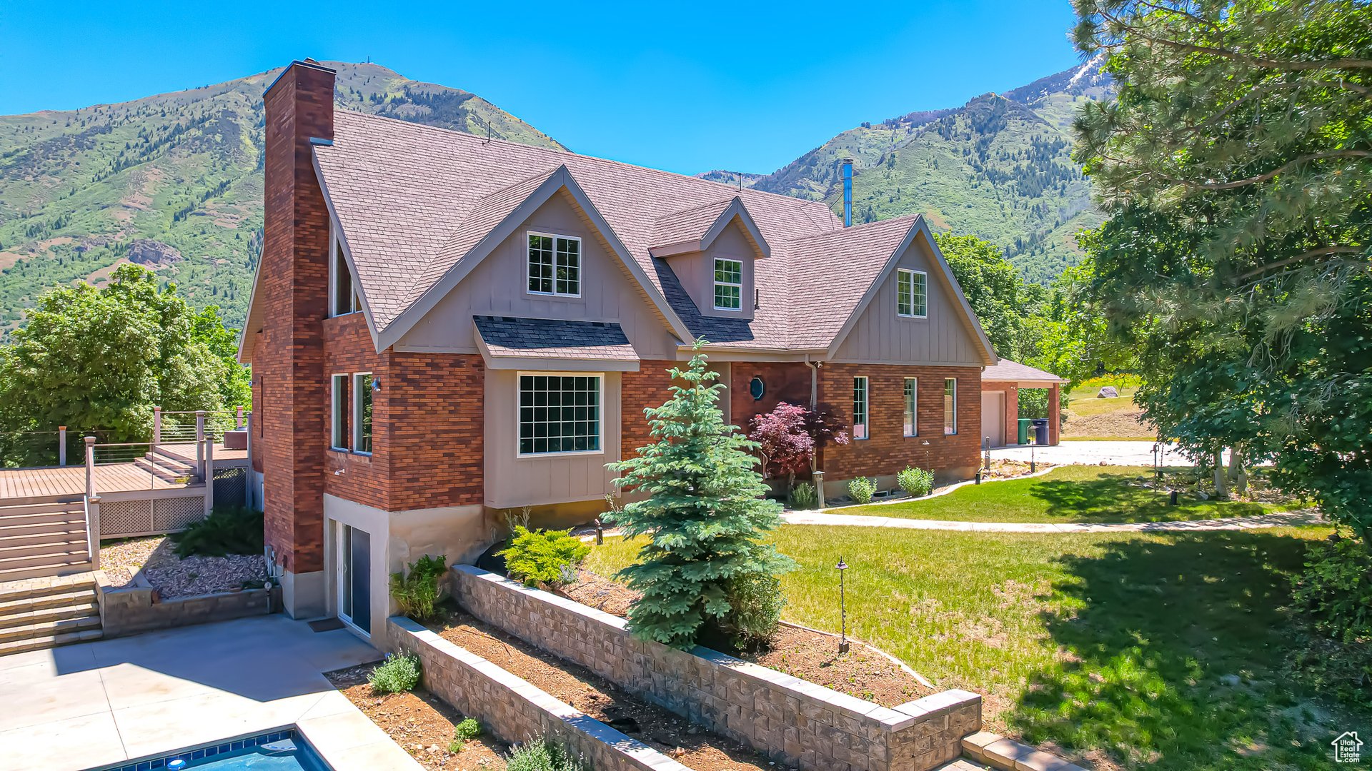 410 S Woodland Hills Dr