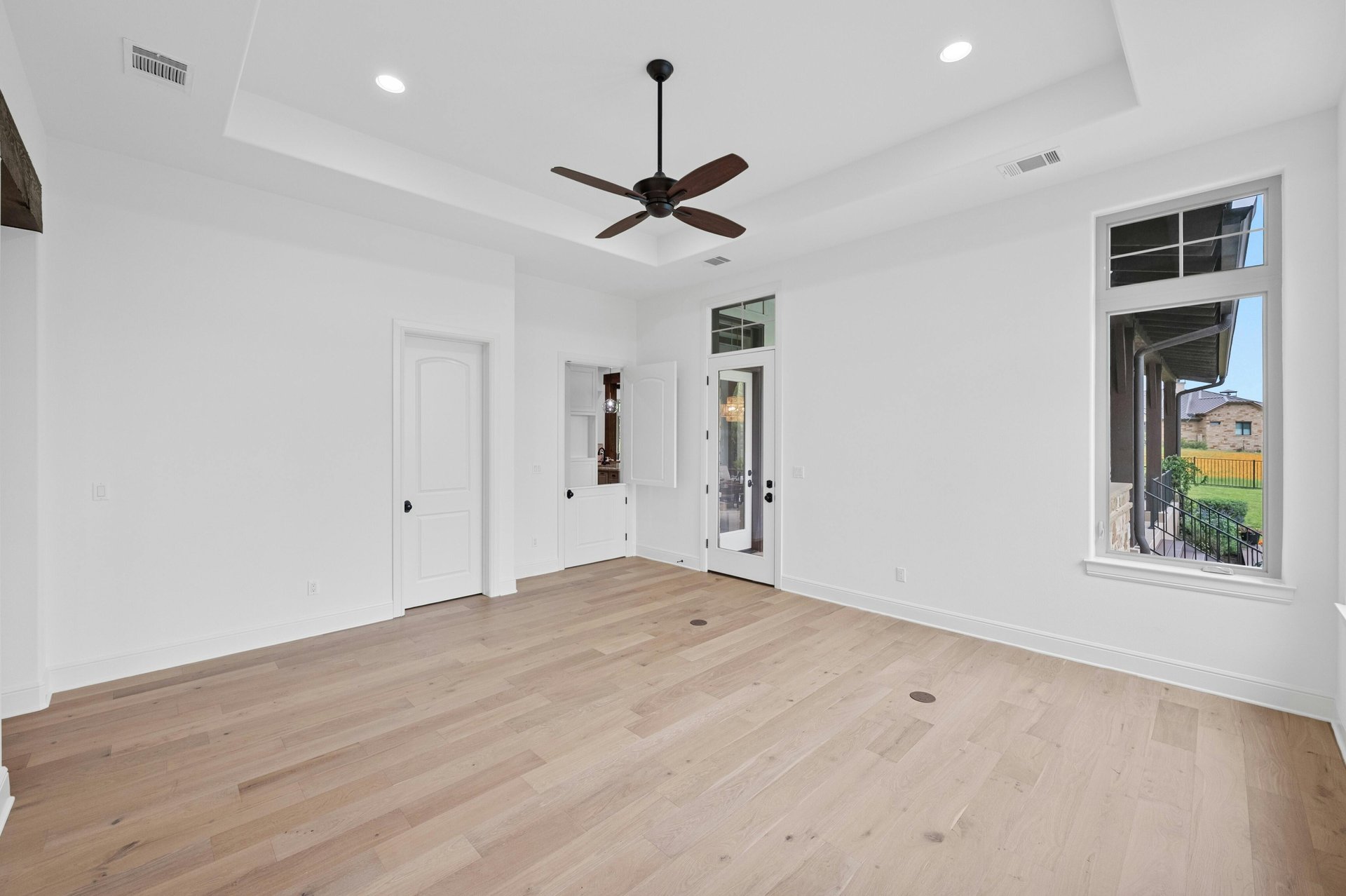 8024 Carlton Ridge