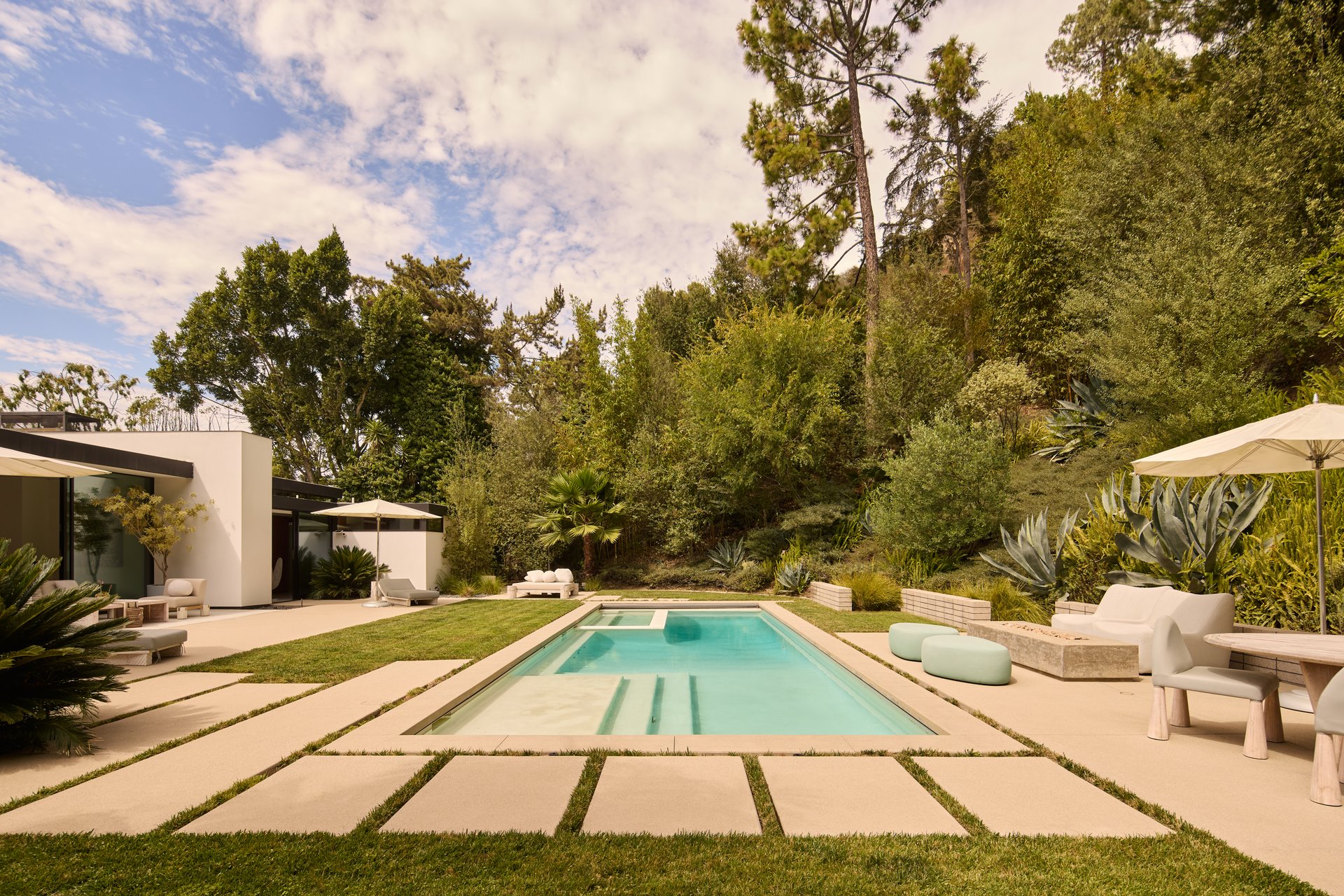 570 Evelyn Pl, Beverly Hills