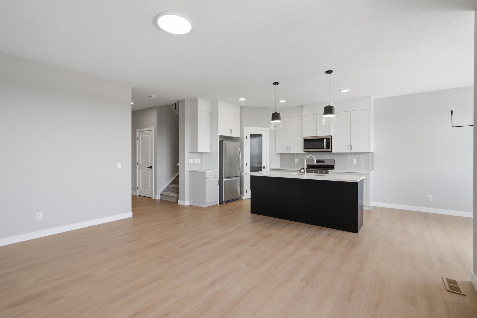 139 Belvedere Crescent SE