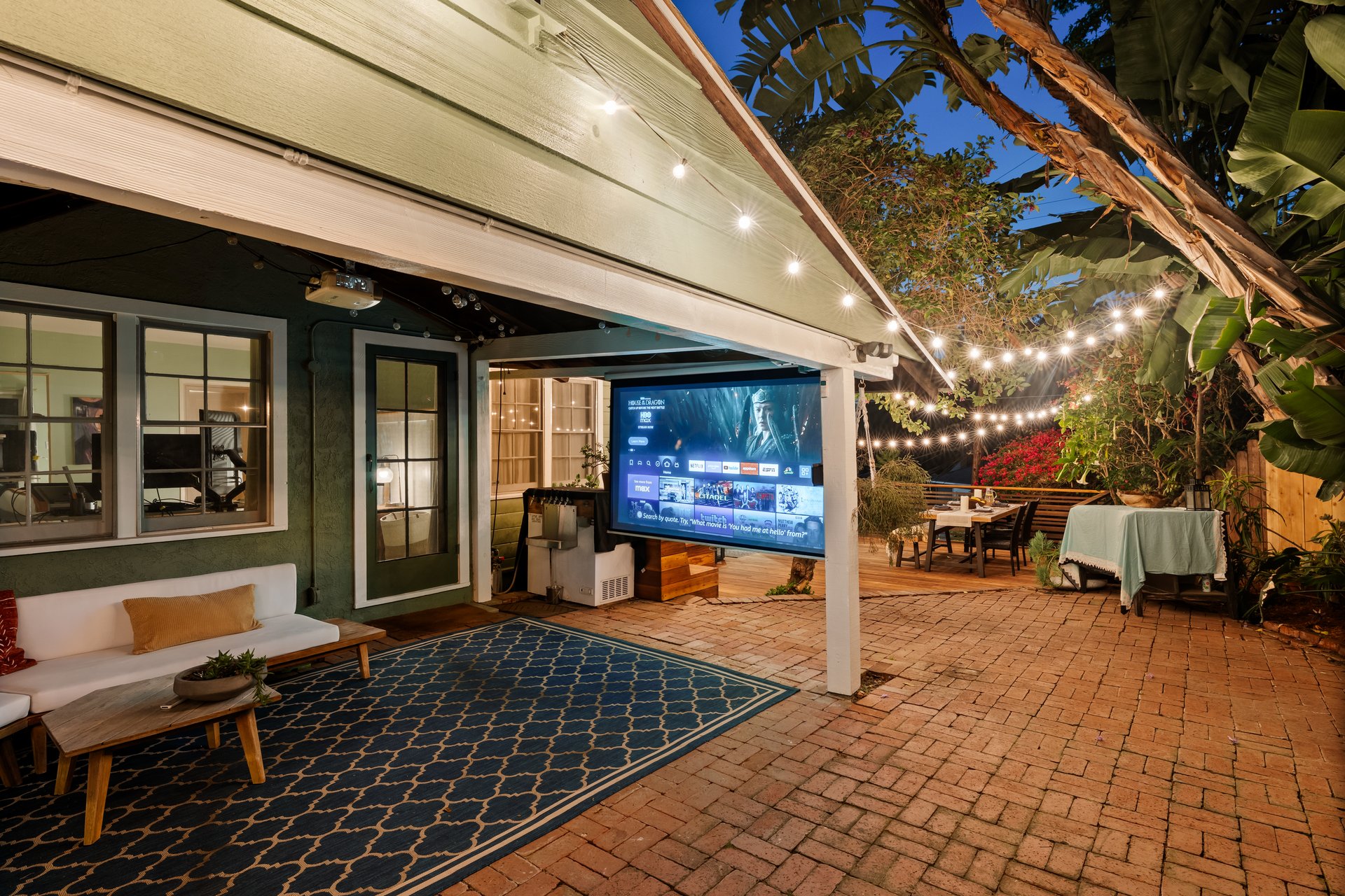 6871 Sunny Cove