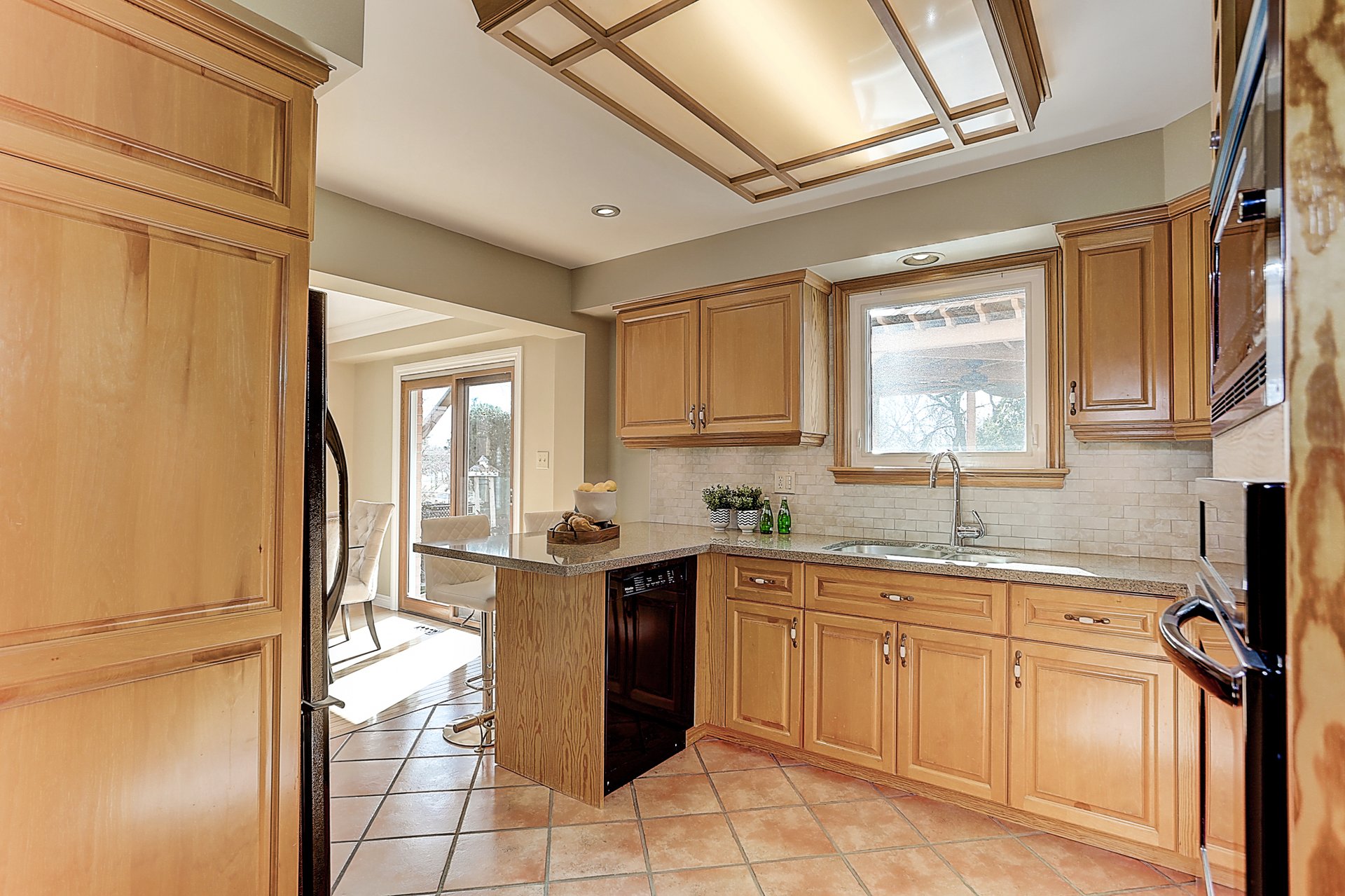 3158 Kilbride Cres