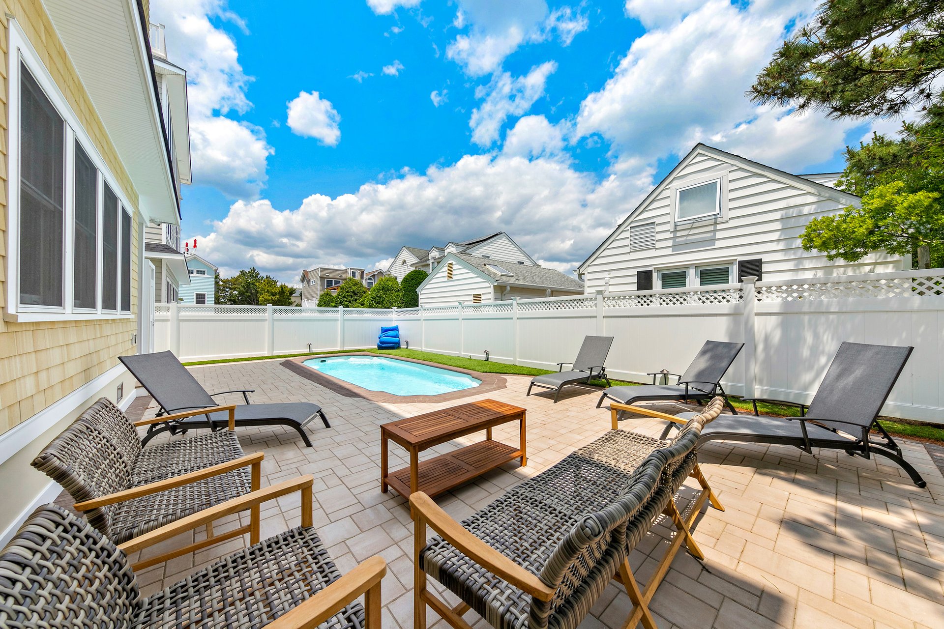 31 E 37th Street