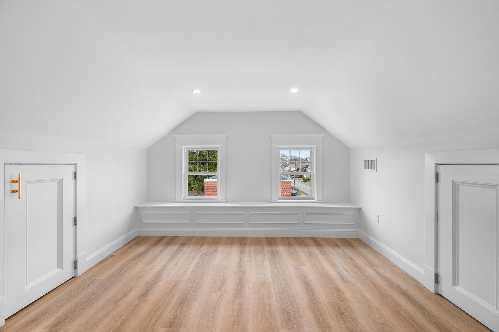 36 Rockaway Ave