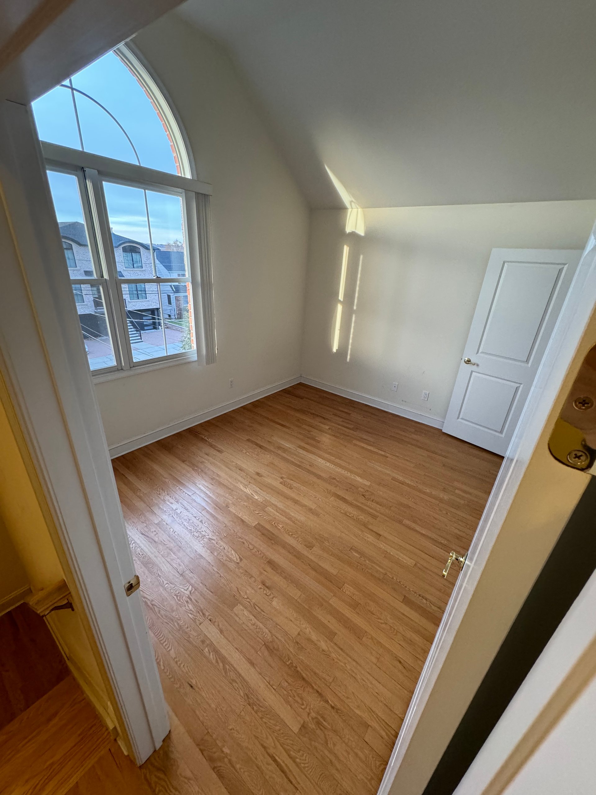 426 Hillside Ave