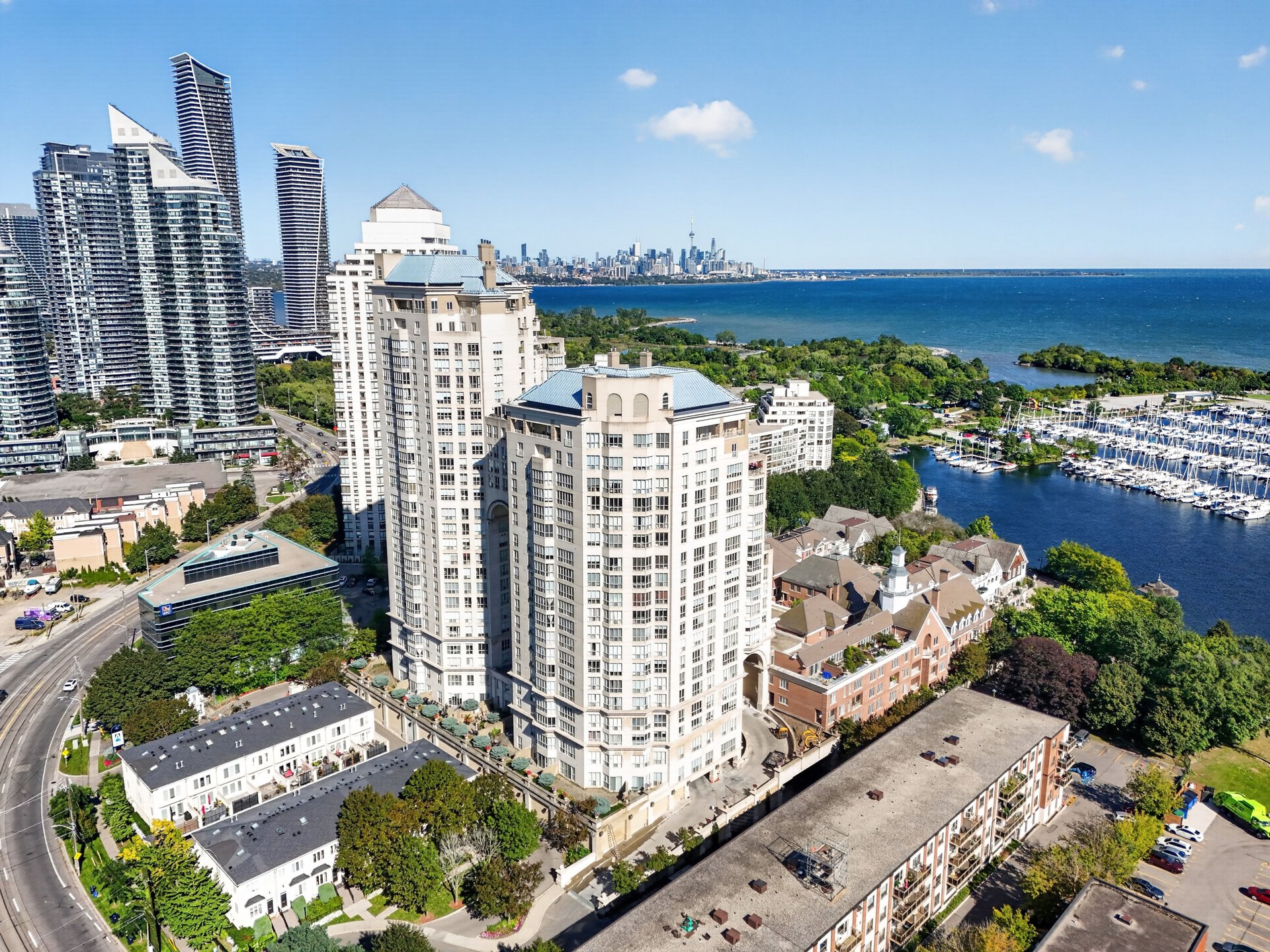 301-2287 Lake Shore Boulevard, Etobicoke