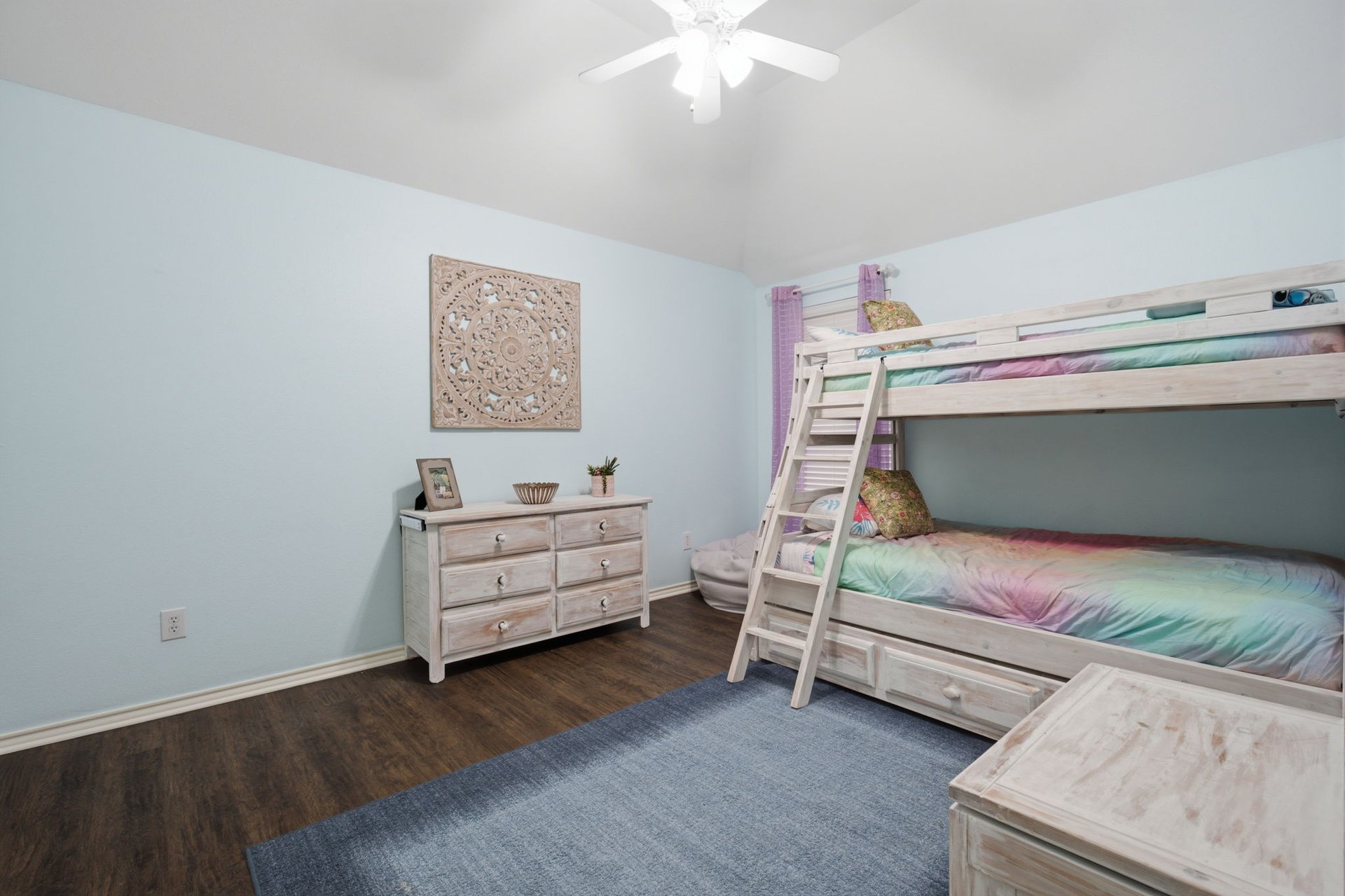 7005 Royal Glen Trail