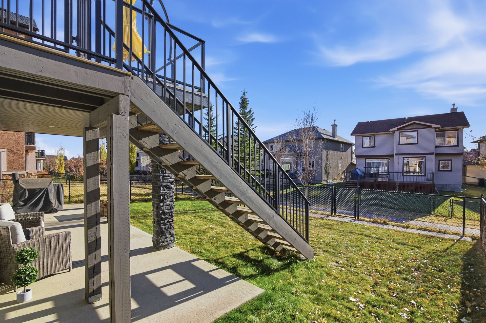 71 Panatella View NW