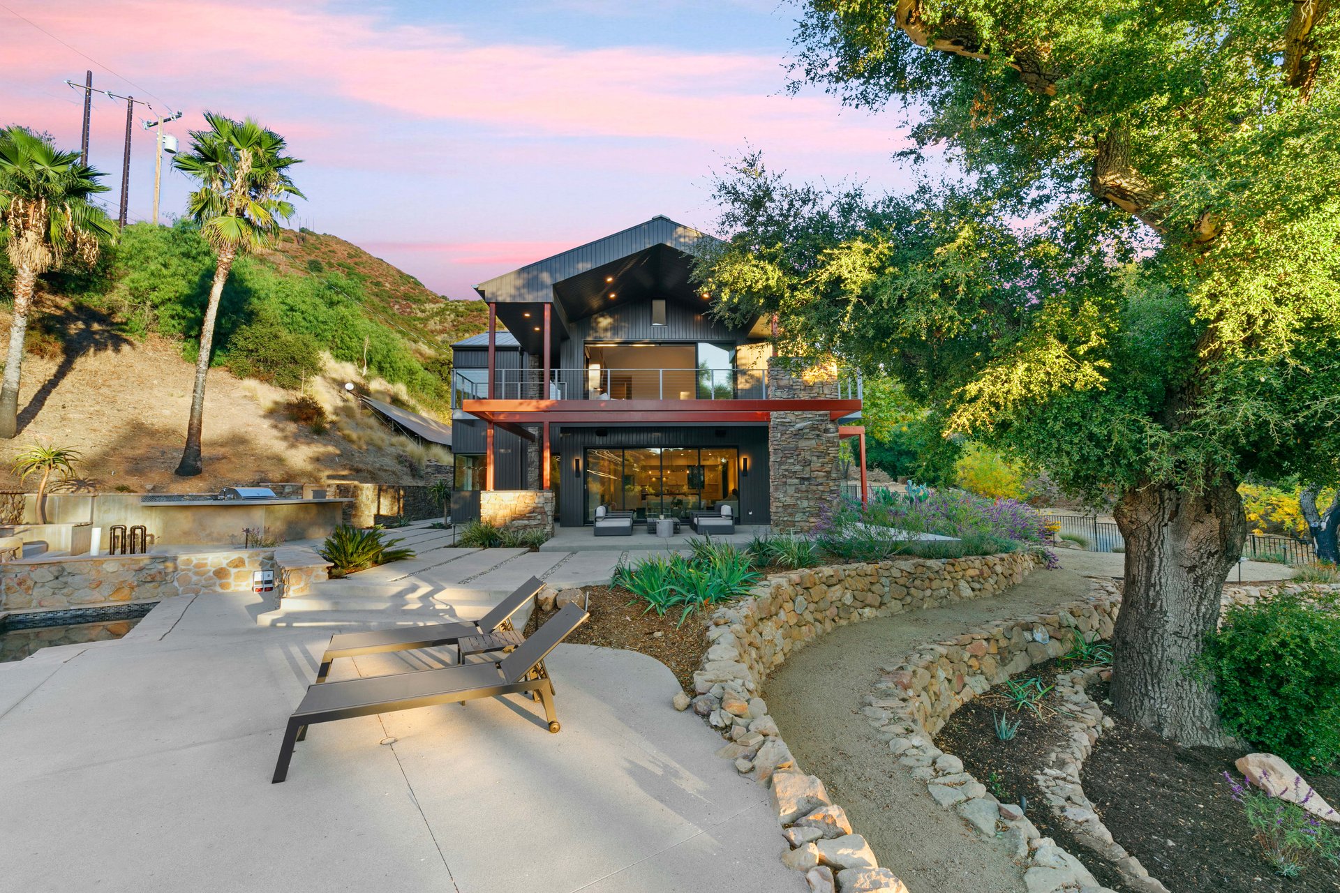 Extraordinary Modern Farmhouse 