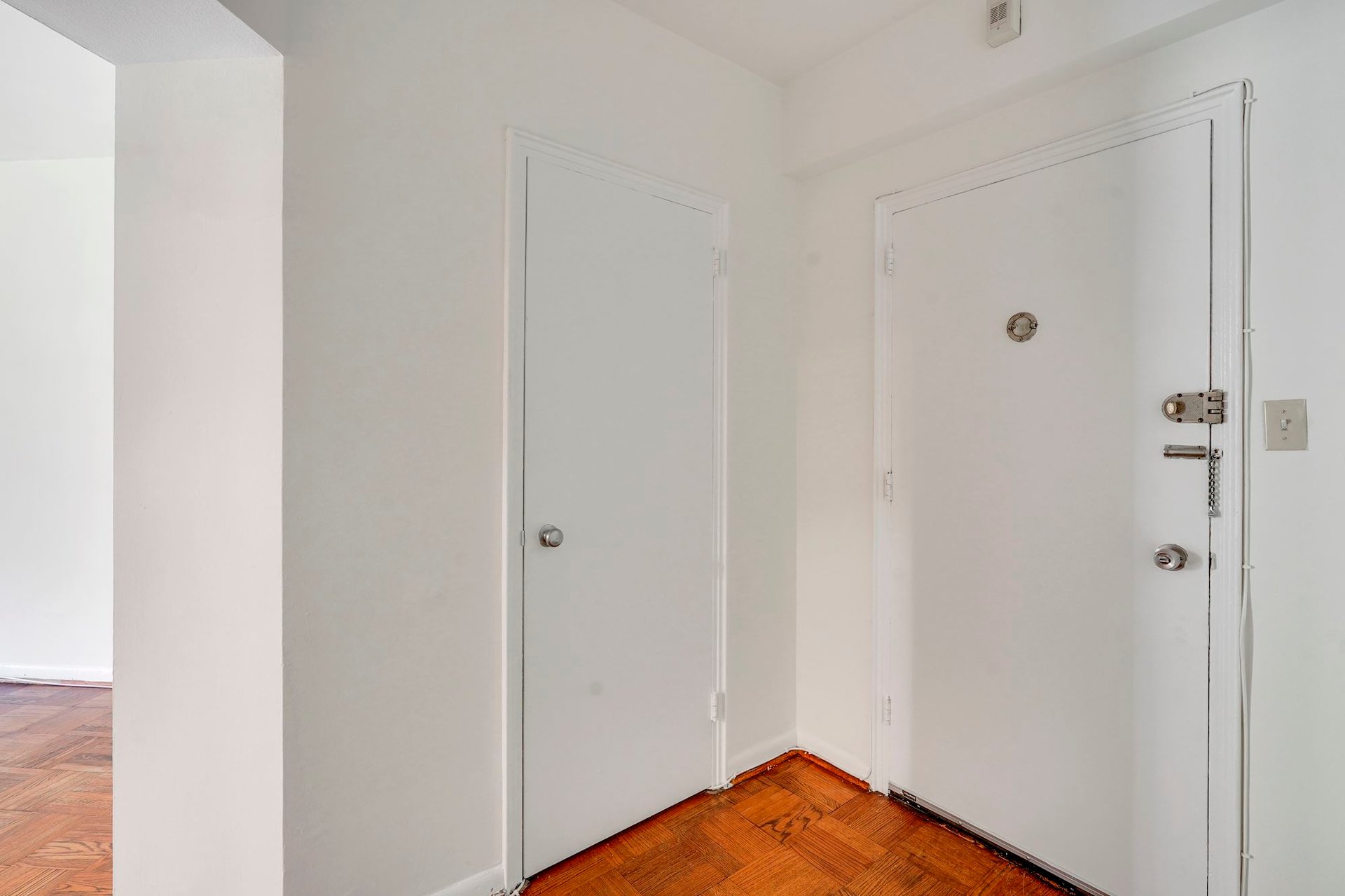 2500 Q ST NW #216