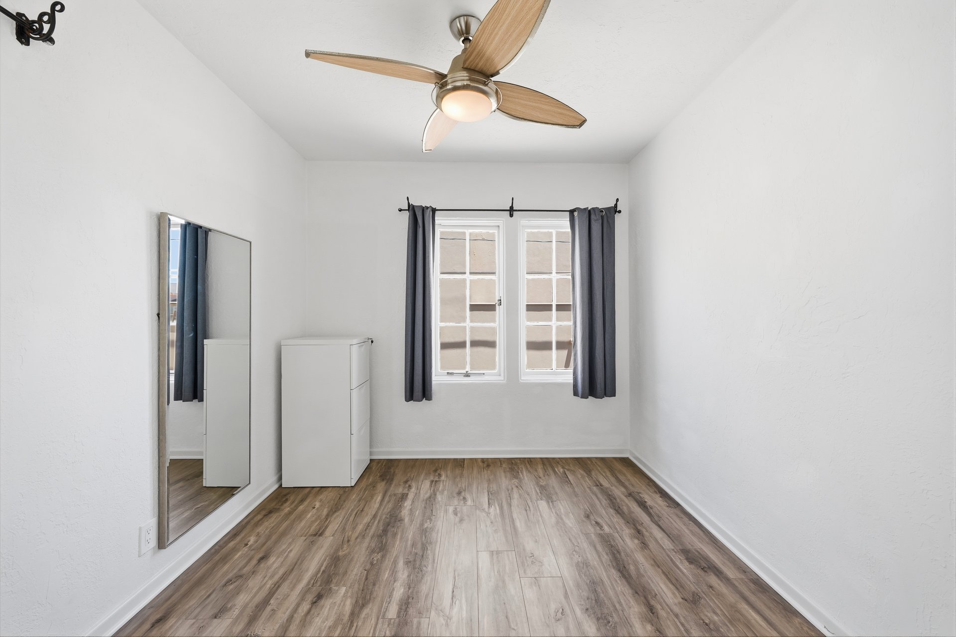 1602 The Strand (Entire Property)