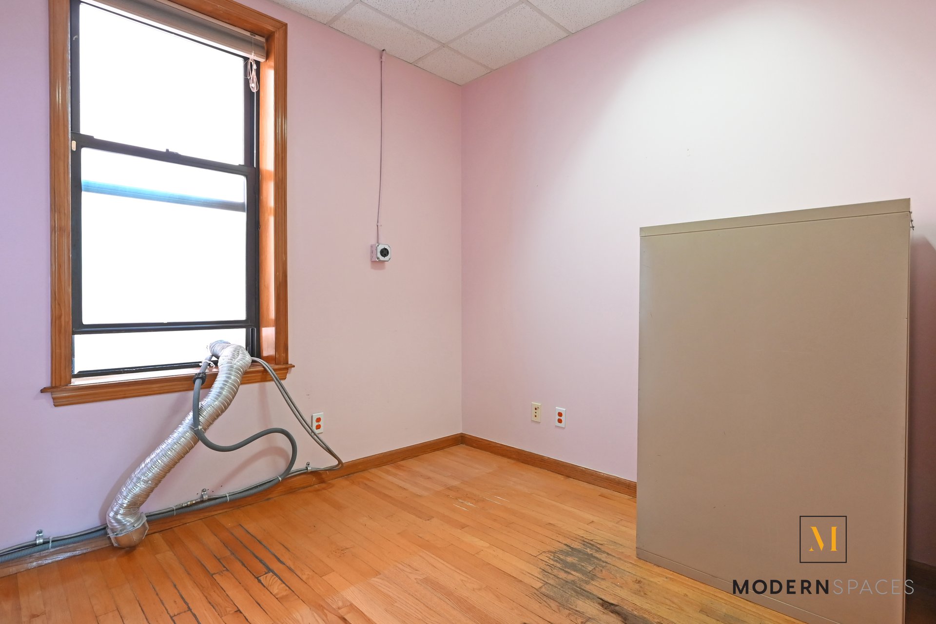 38-31 Crescent Street 2nd Floor