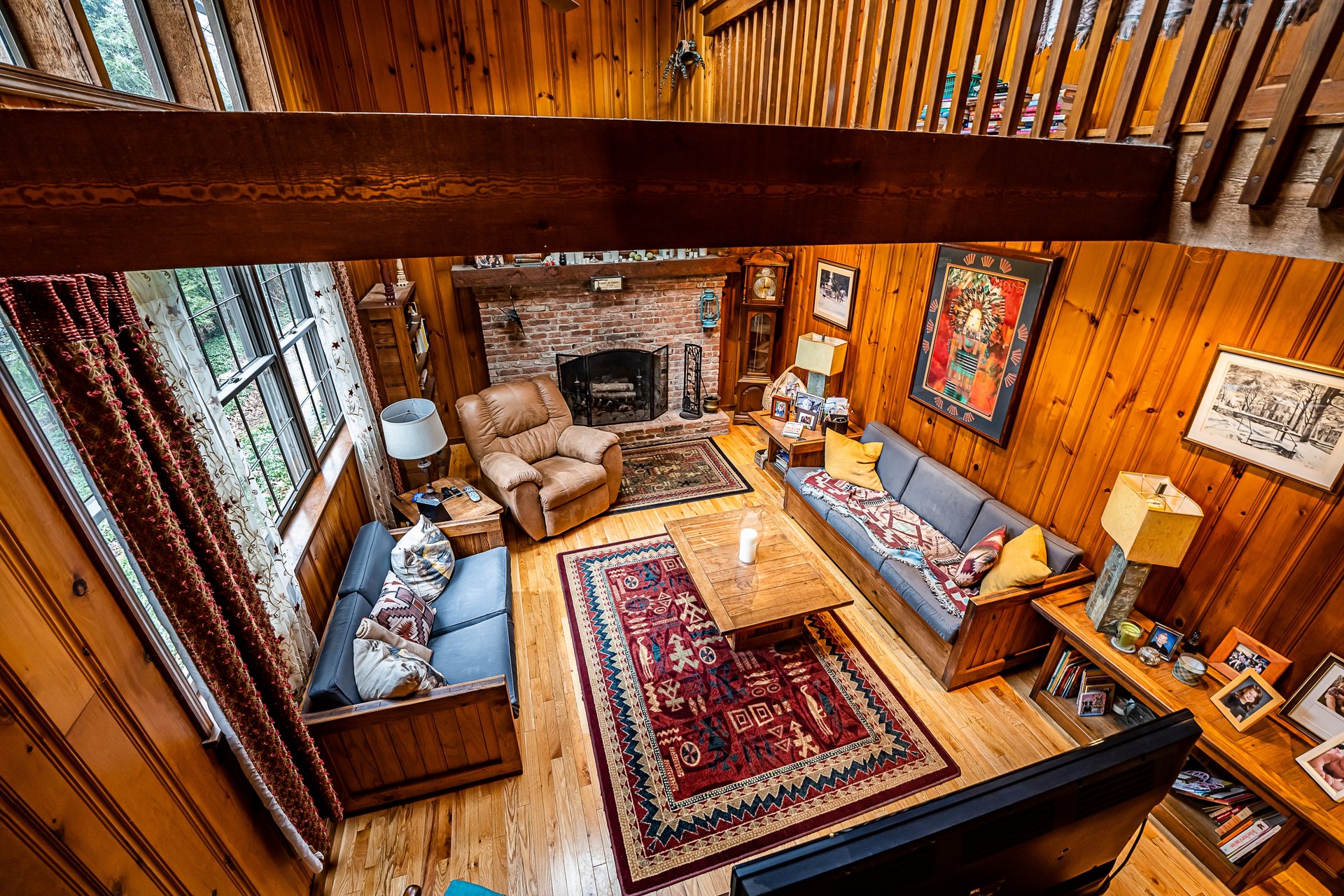 2716 Mountain Road