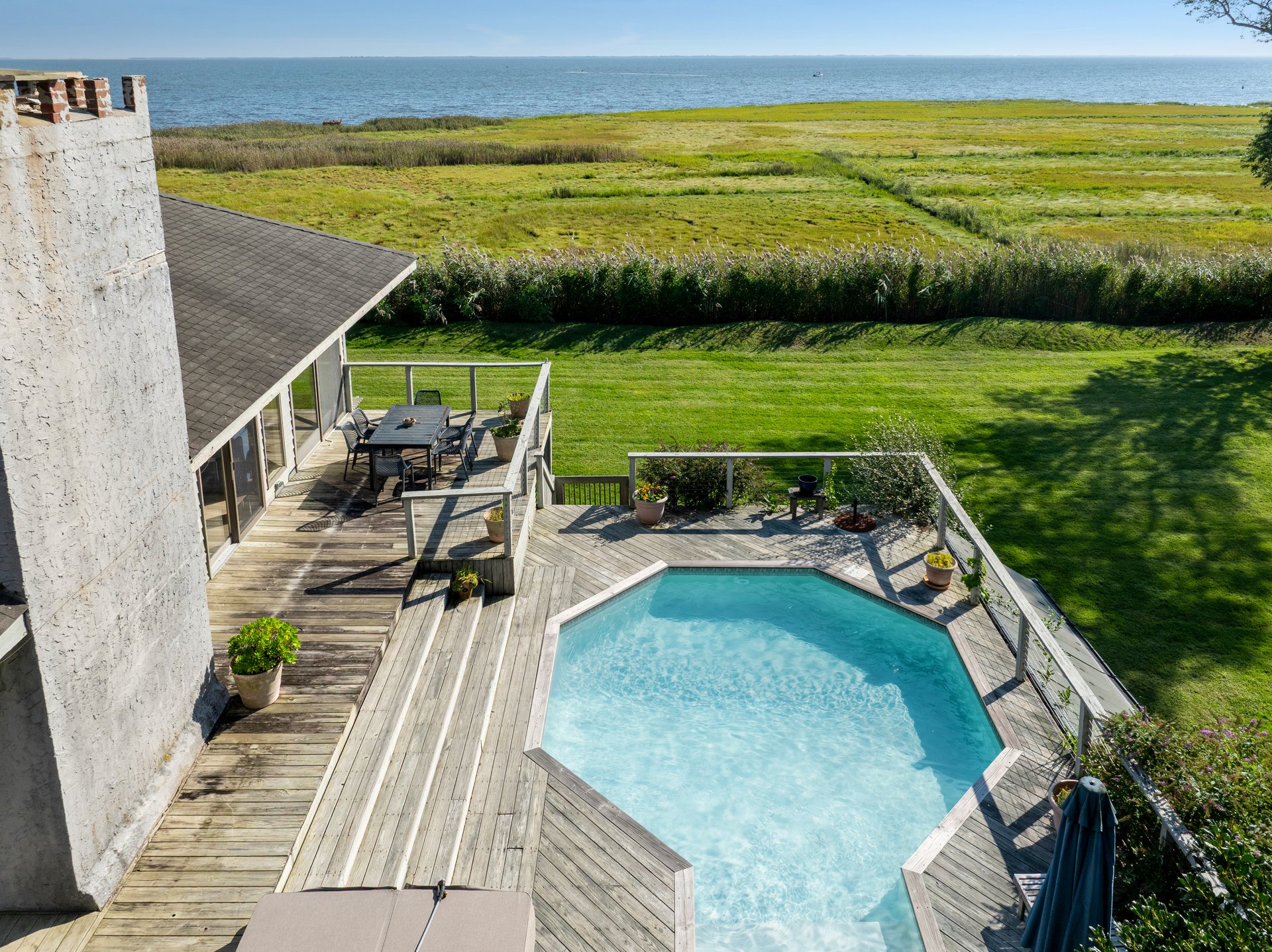 Bayward: The Hamlet’s Most Remarkable Water Views