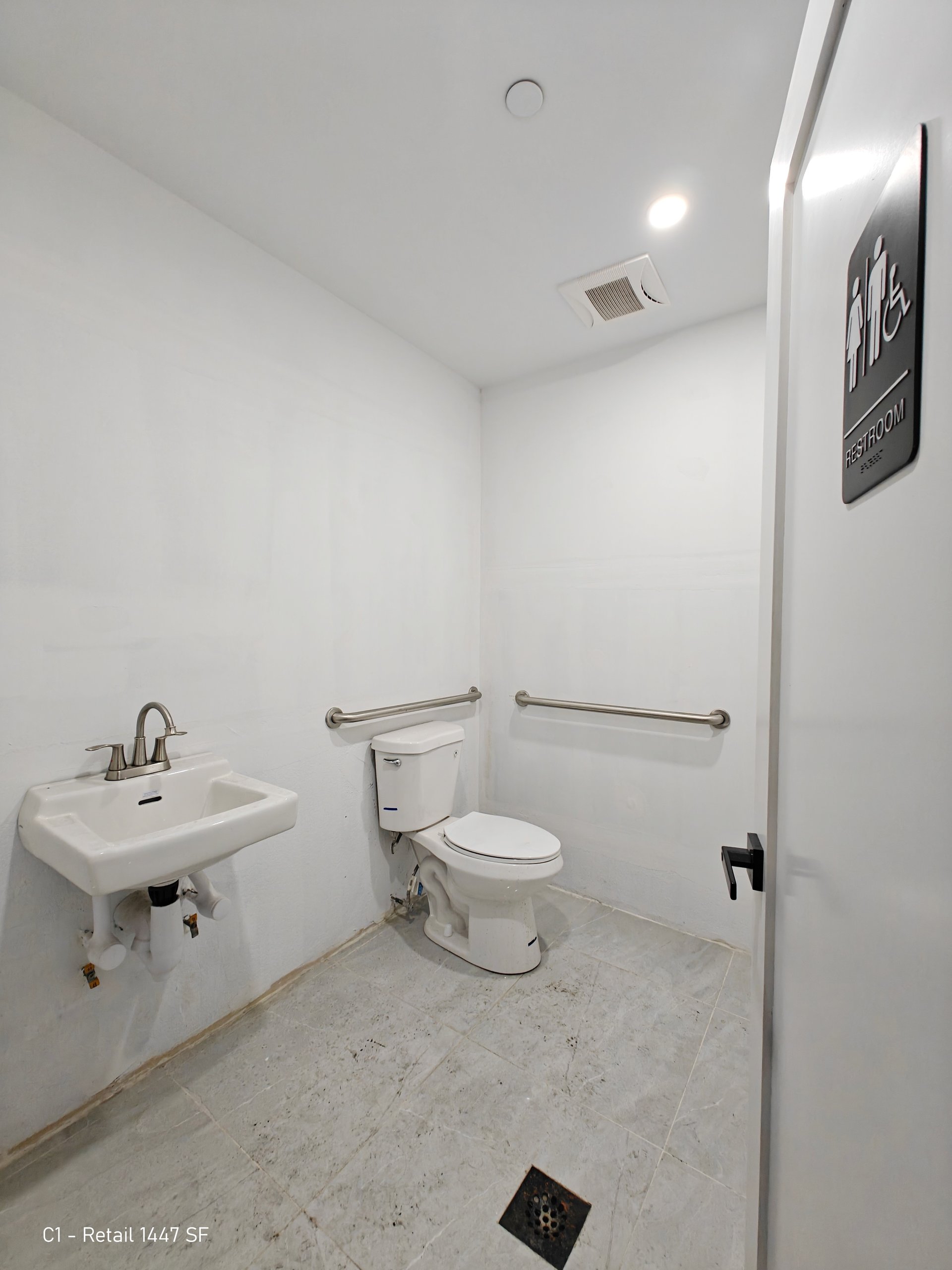 C1CL @ 1546 Broadway