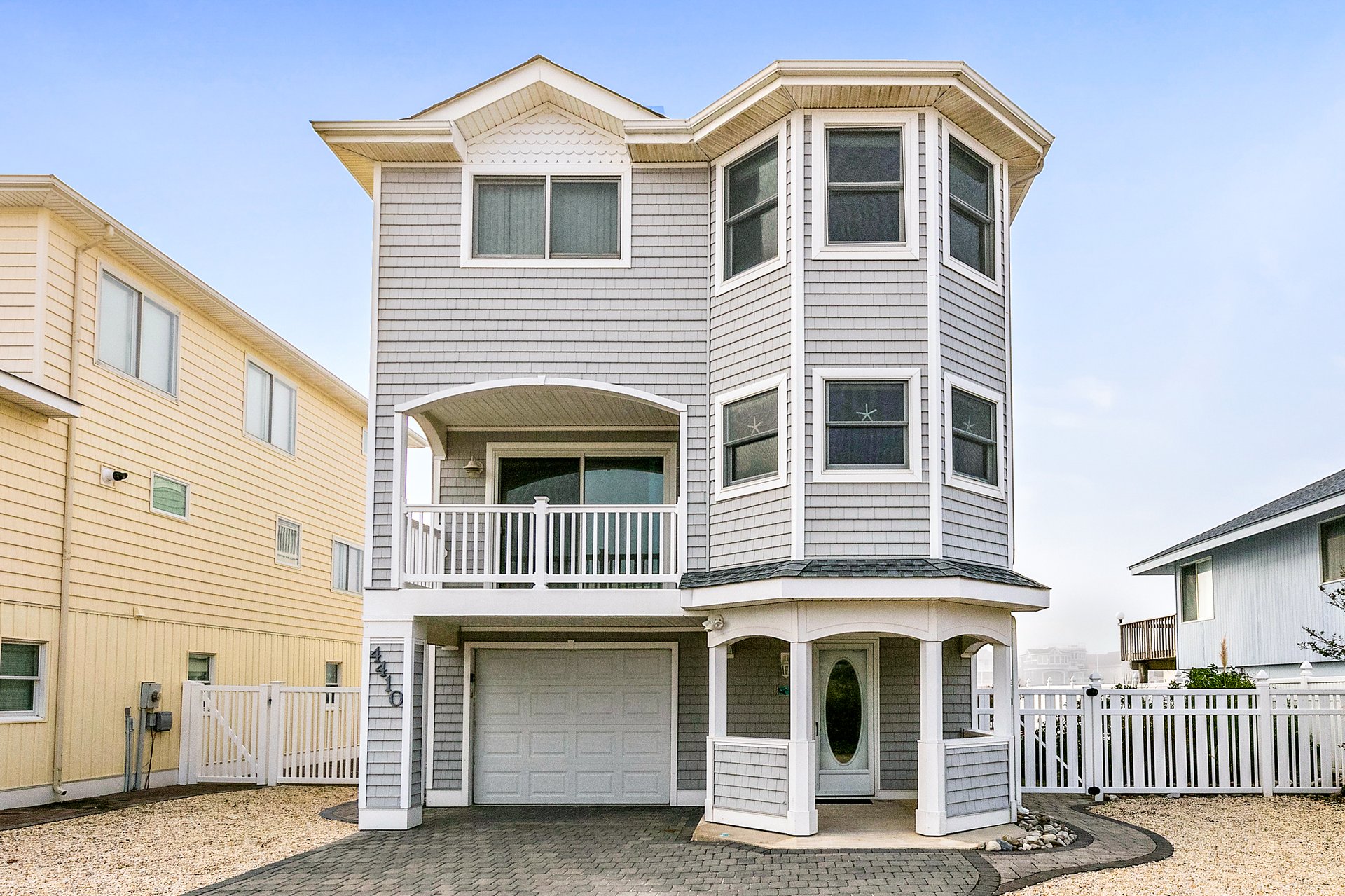 4410 Gloucester Avenue - Pet Friendly 