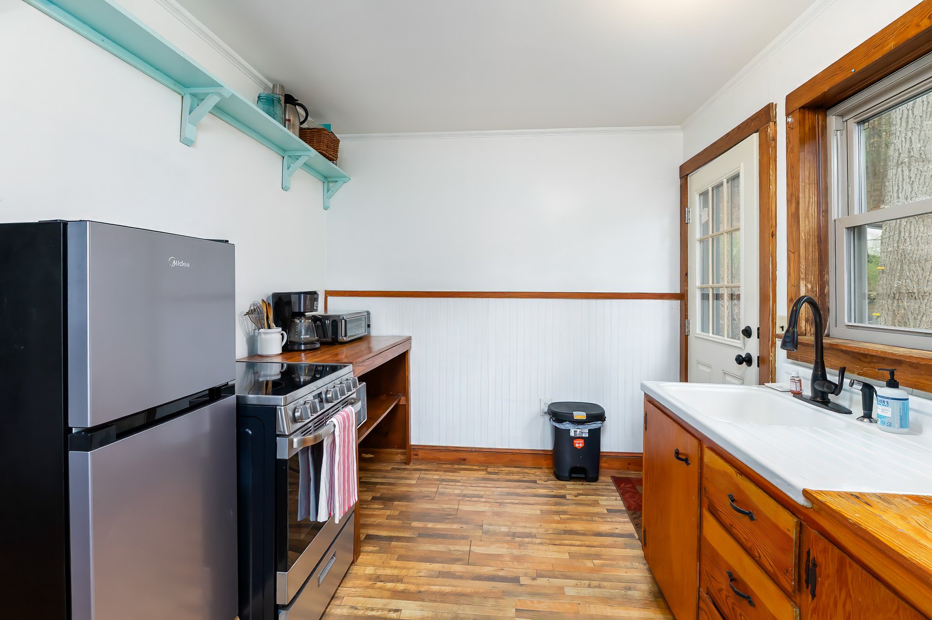 2035 Wayah Rd.