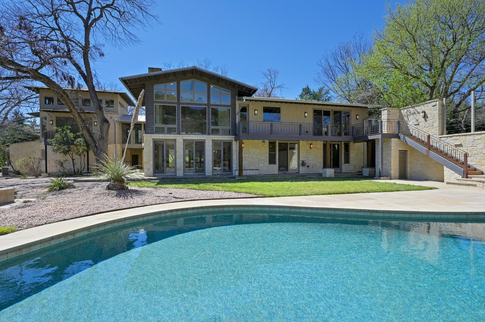 2908 Oestrick Lane 