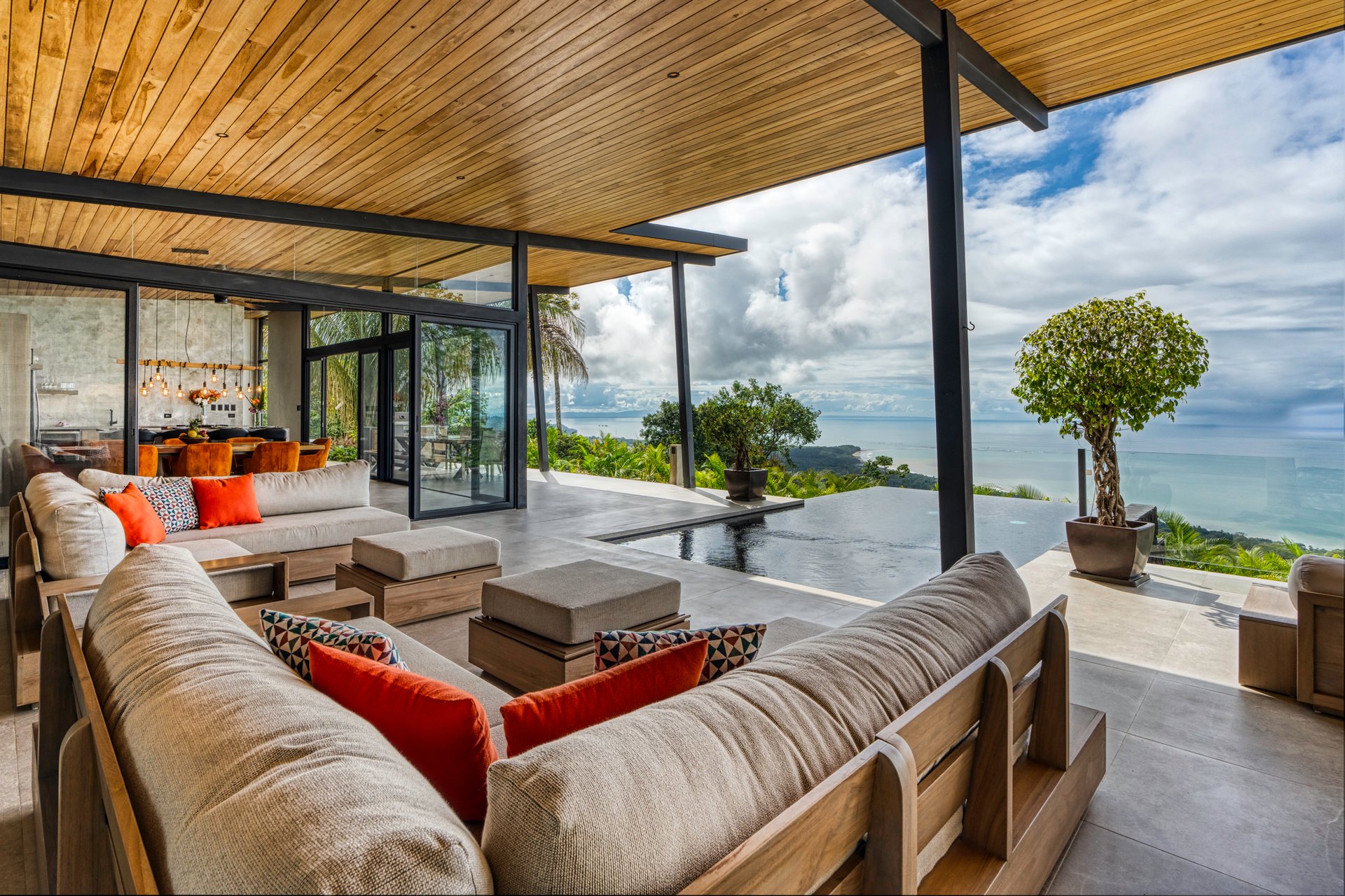 Hermosa Retreat Villa in the Heart of Costa Rica