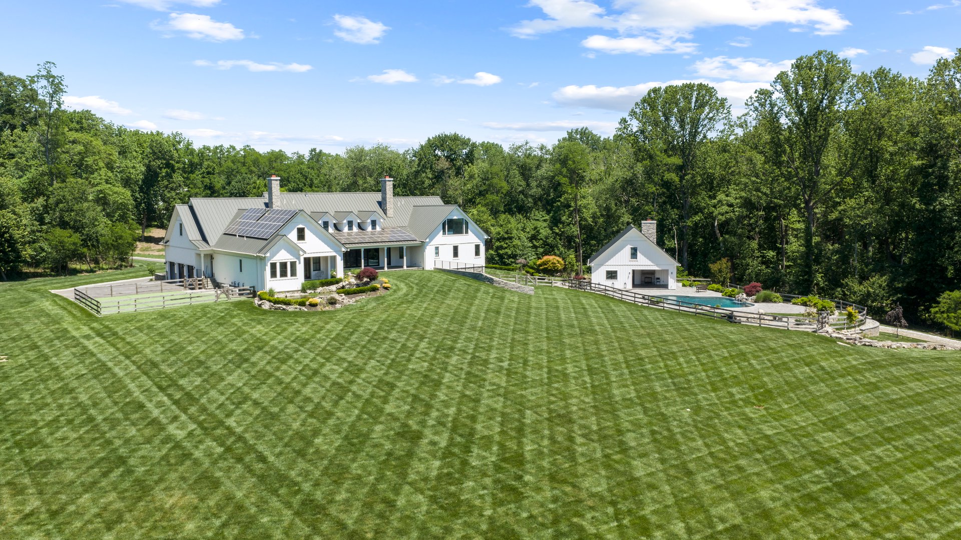 7 Homelands Dr