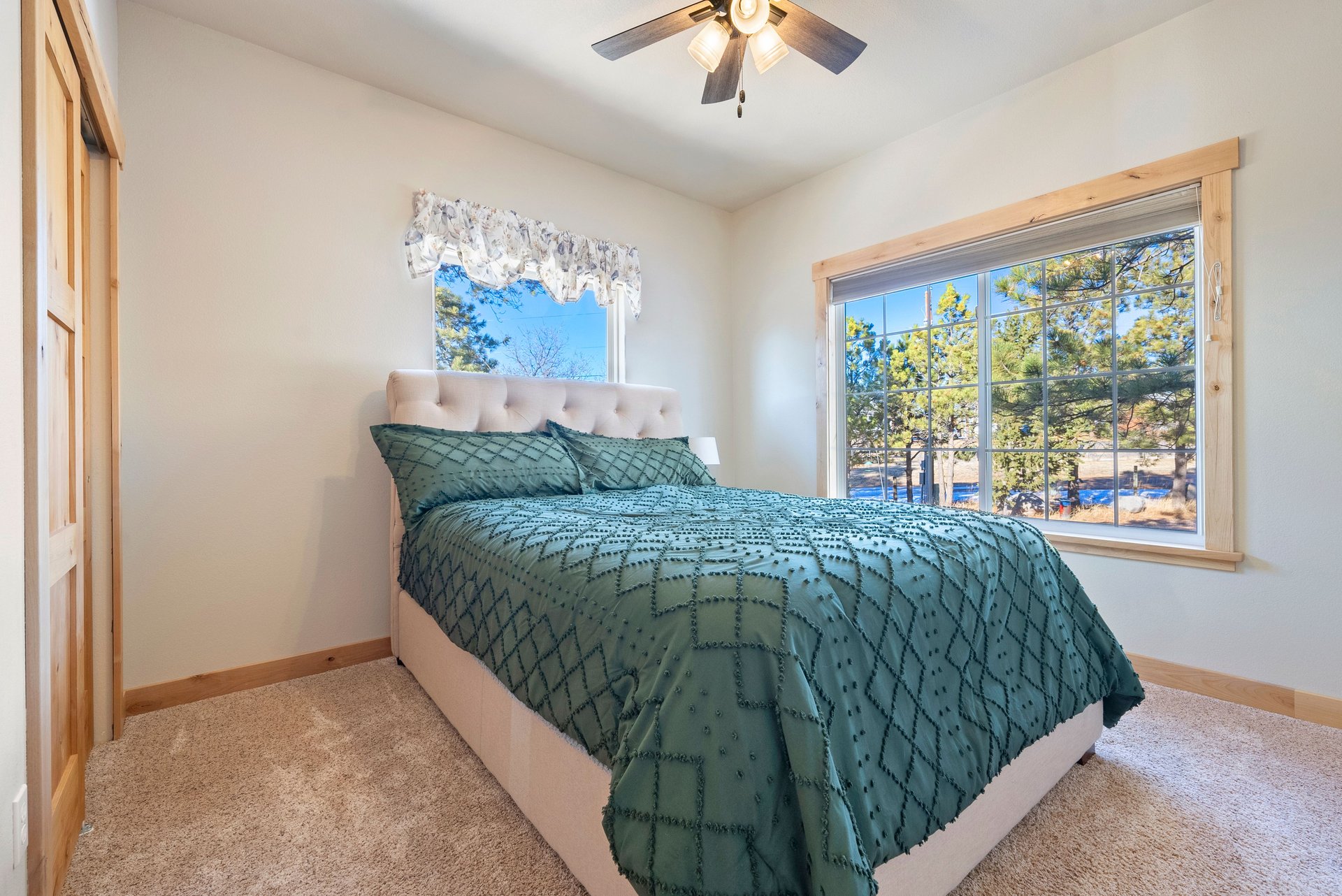 4255 Arrowhead Drive