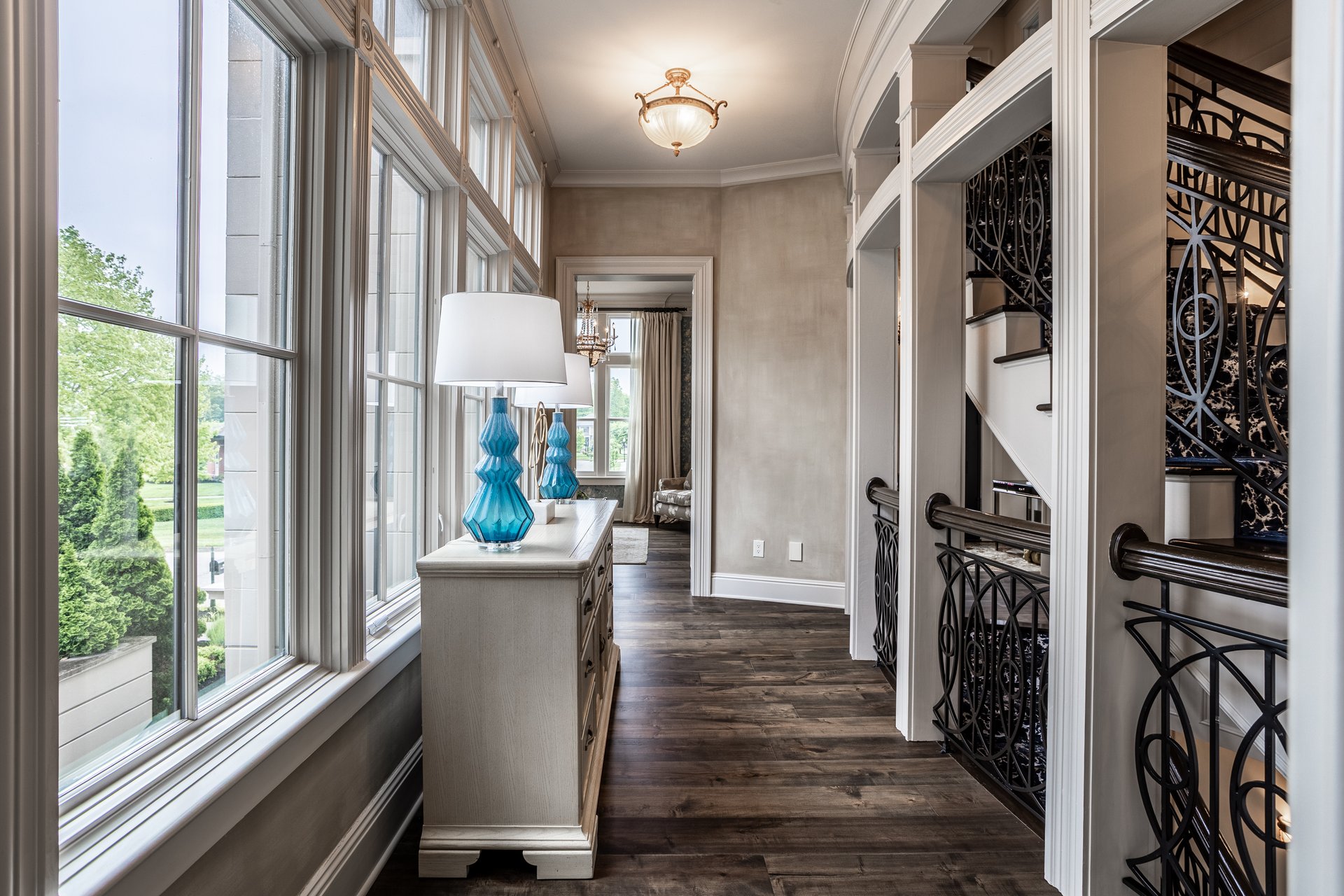 1894 Rhettsbury Street