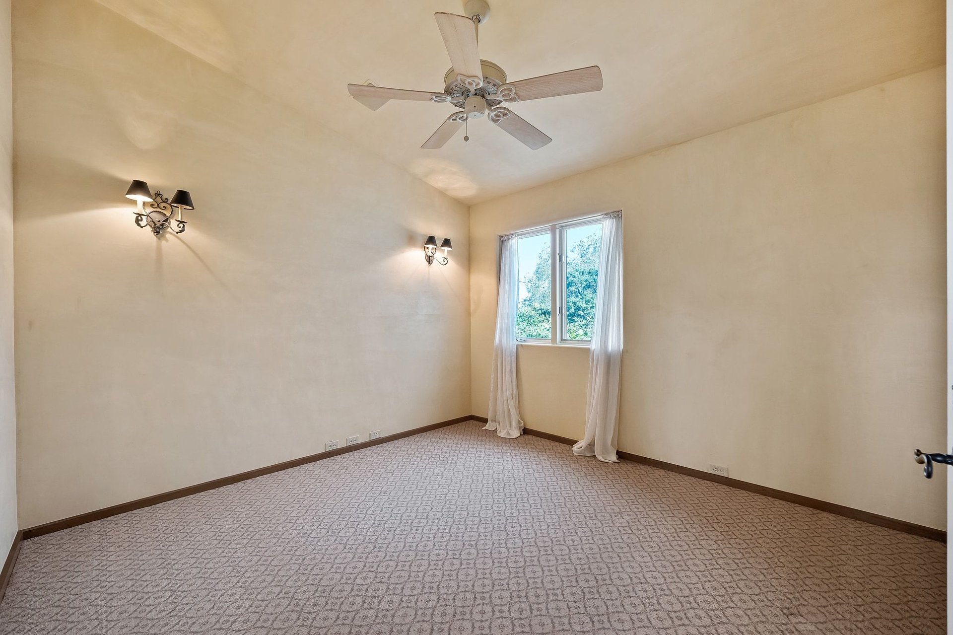 14721 Bear Creek Pass