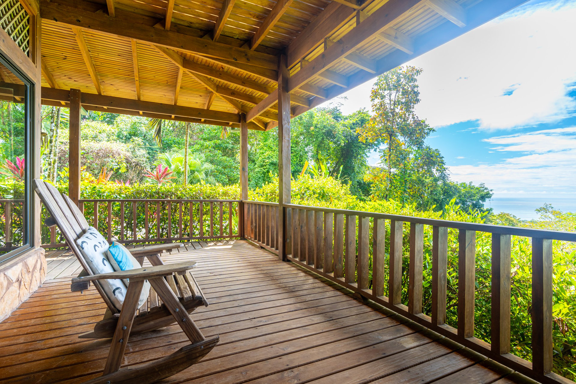 VILLA KRISTINA MARIA - 3.84 ACRES - PERLA DE BALLENA ESTATES