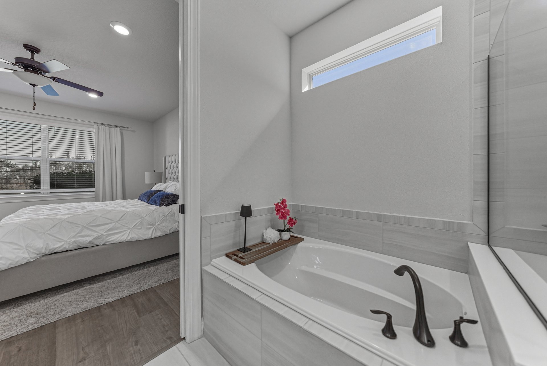 7430 POOL COMPASS LOOP