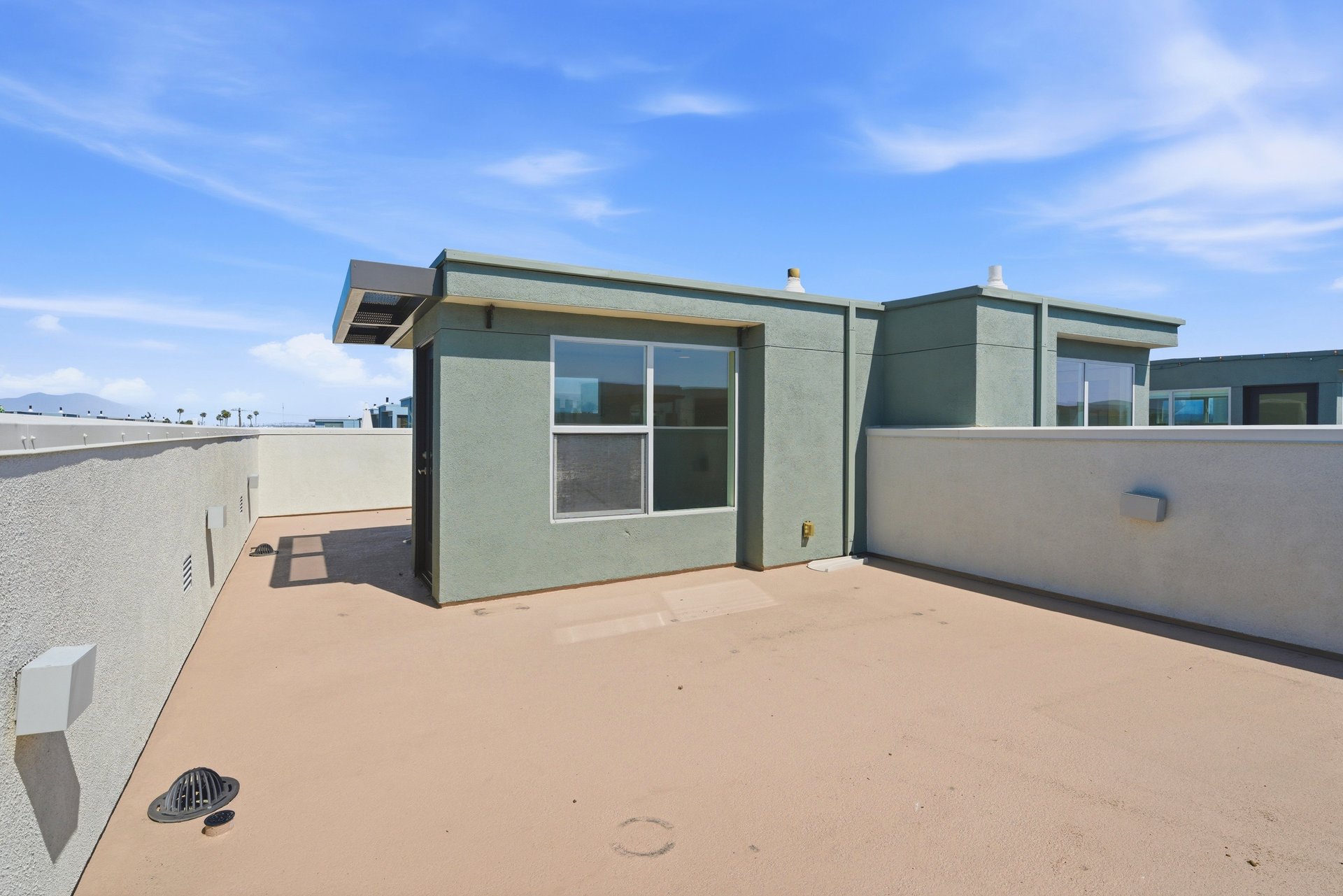 1688 Shoreline Way