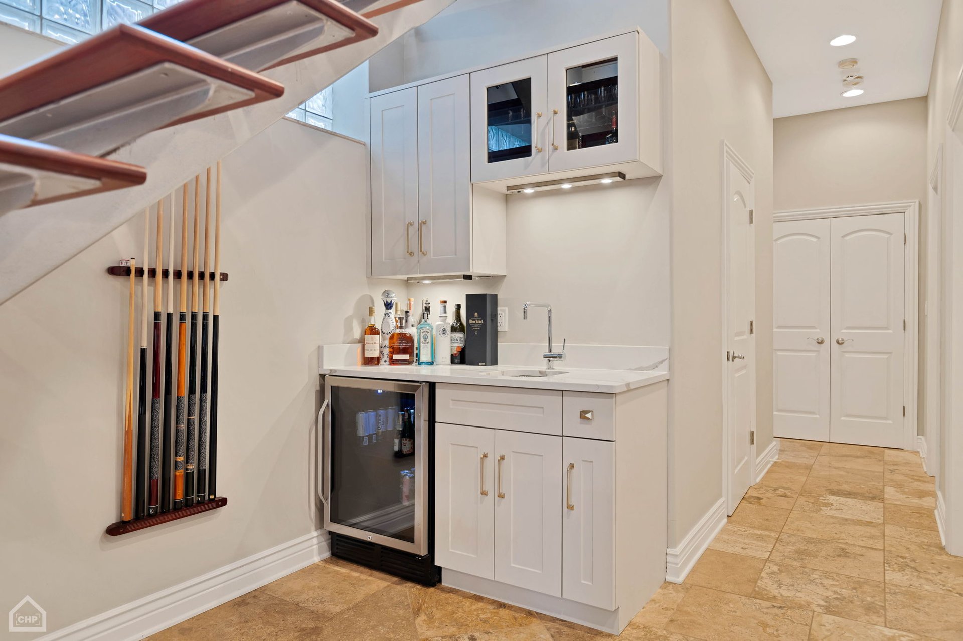 2115 W Superior Street 