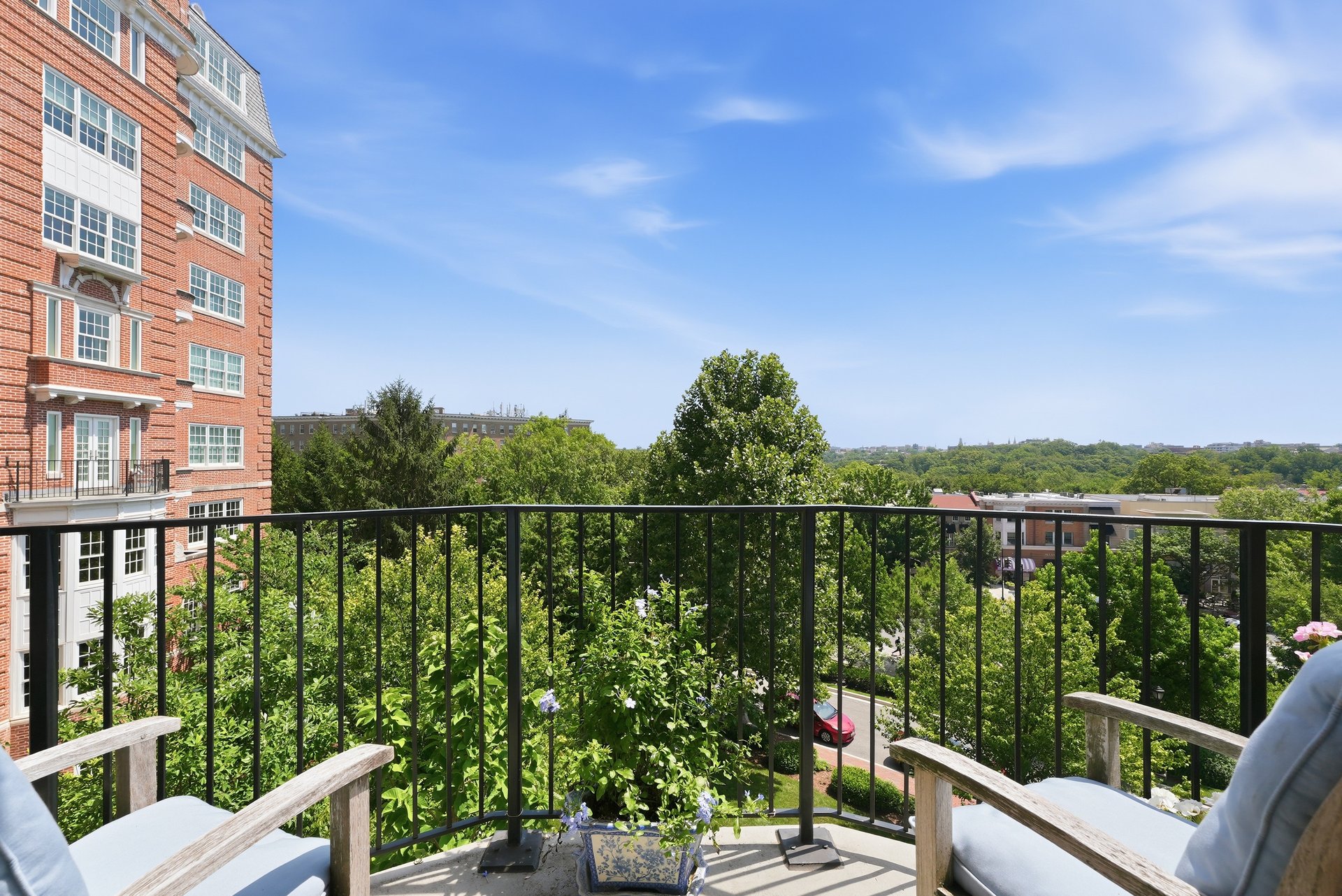 2660 CONNECTICUT AVENUE NW 3B